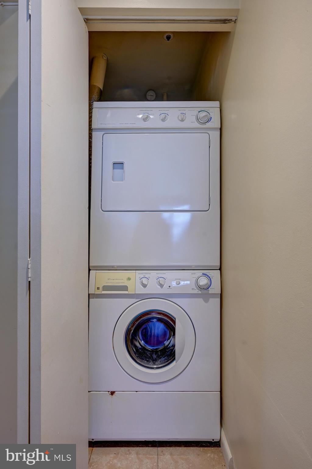 DEVON HILLS CONDO - Residential