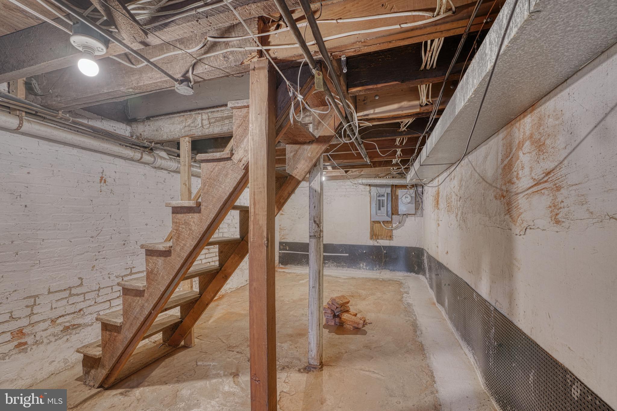 SOUTH BALTIMORE - Residential Lease