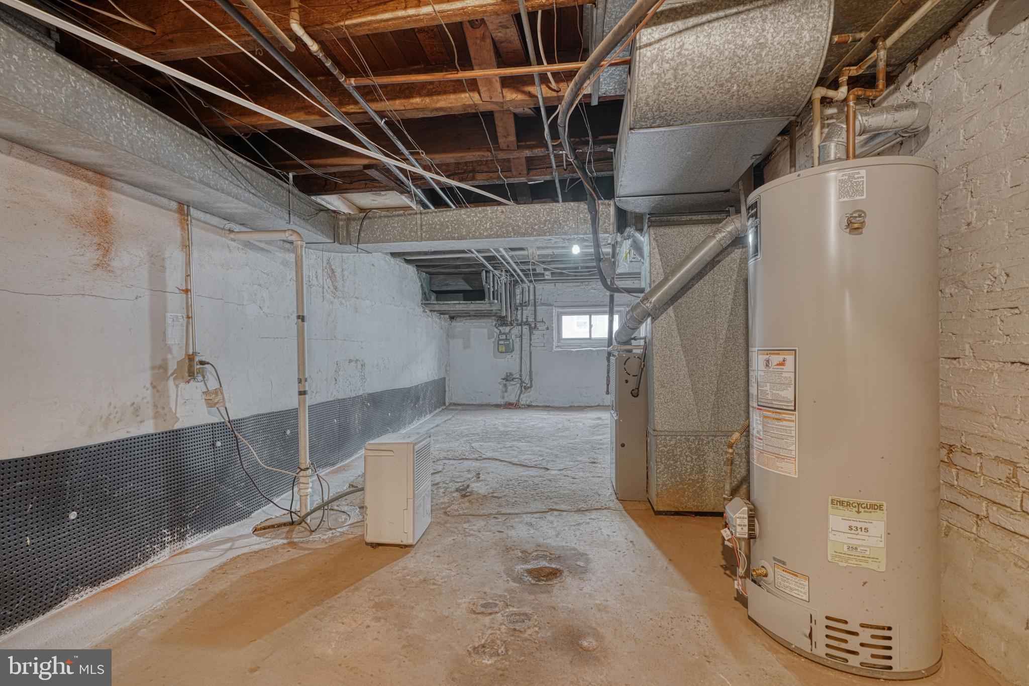 SOUTH BALTIMORE - Residential Lease