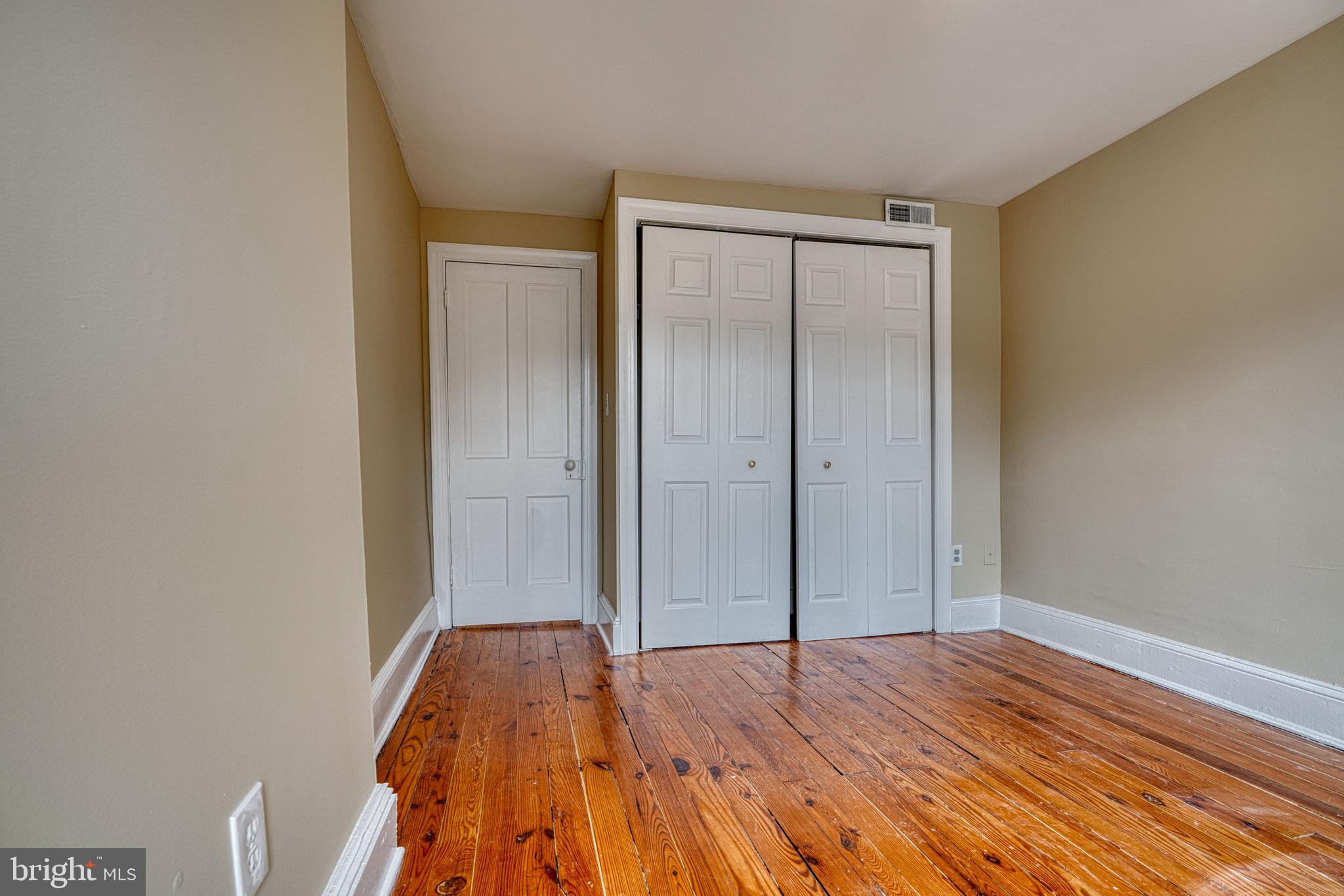 SOUTH BALTIMORE - Residential Lease