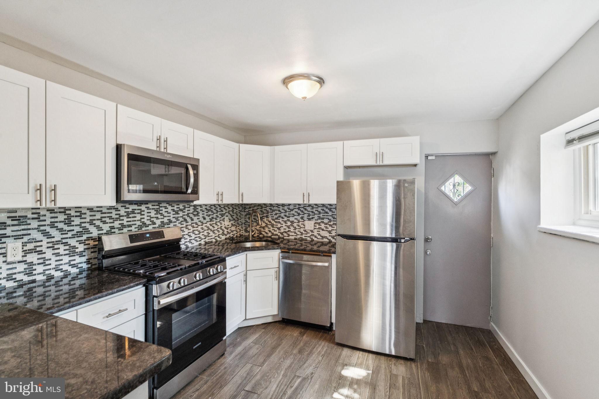 UNIVERSITY CITY - Residential