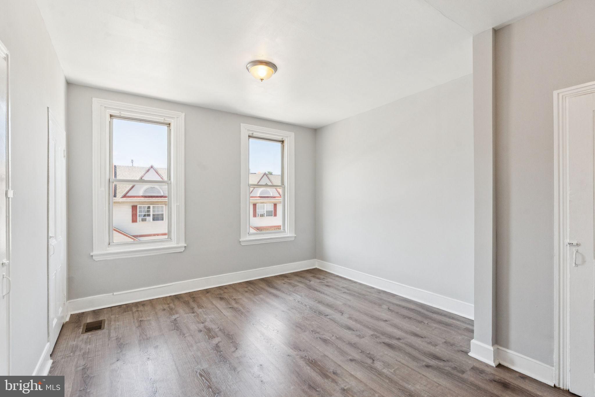 UNIVERSITY CITY - Residential