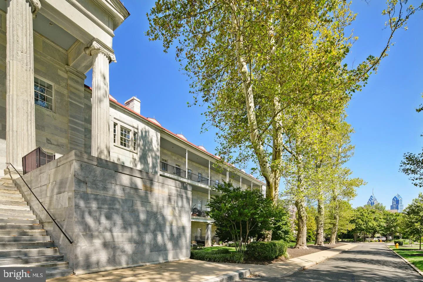 Philadelphia, Pennsylvania 19146, United States, 3 Bedrooms Bedrooms, ,3 BathroomsBathrooms,Residential,Active,131753