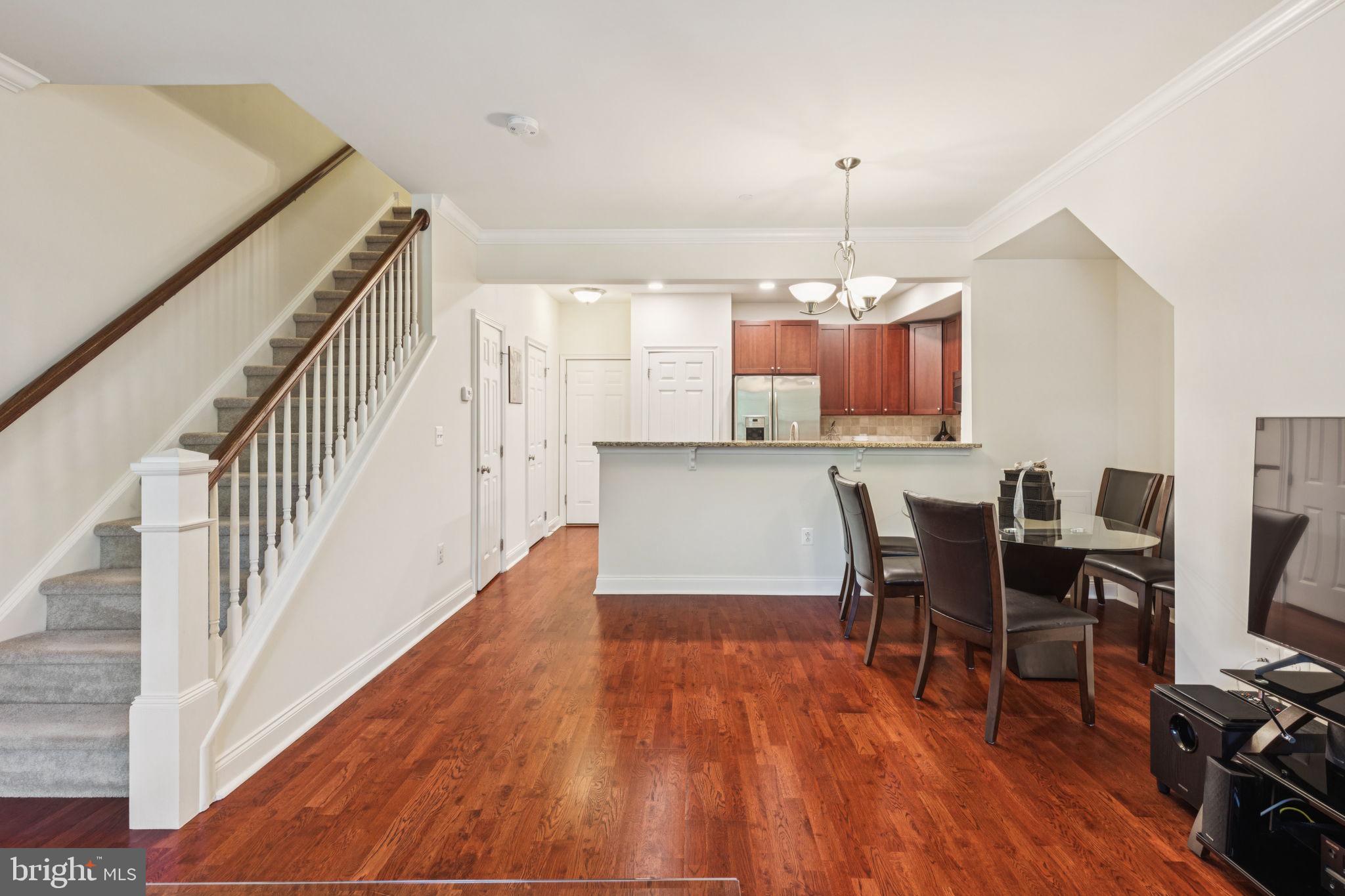 NAVAL SQUARE - Residential