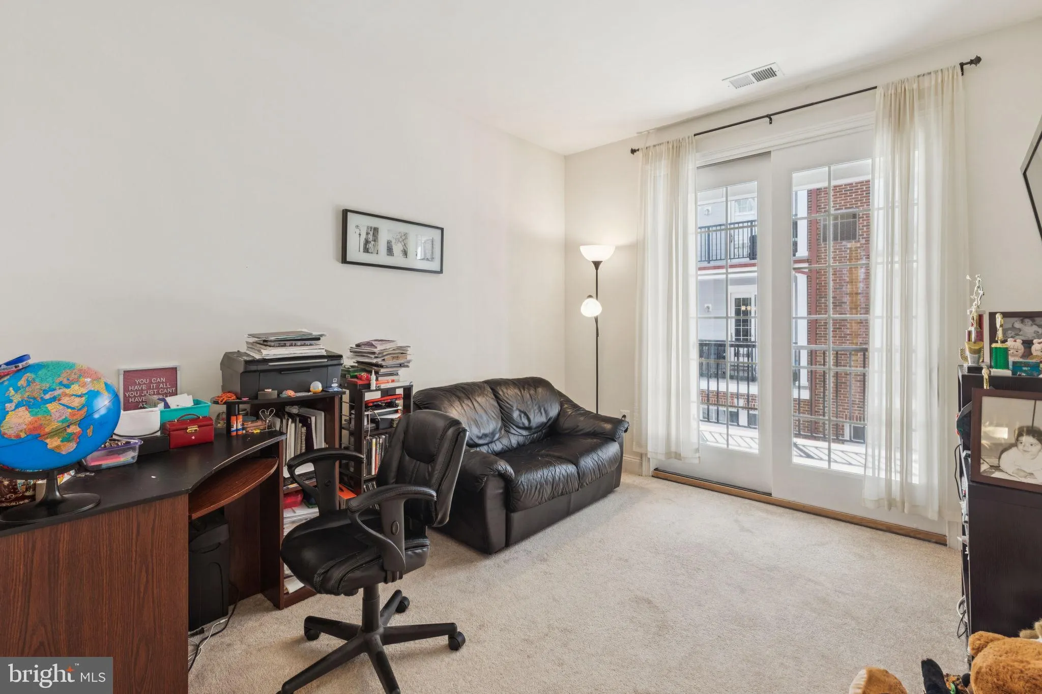 Philadelphia, Pennsylvania 19146, United States, 3 Bedrooms Bedrooms, ,3 BathroomsBathrooms,Residential,Active,131753