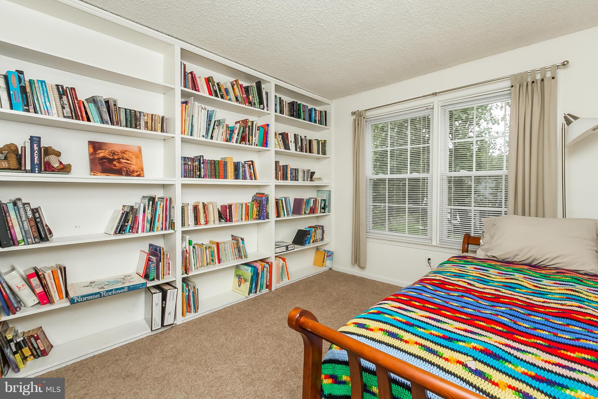 HUNT RIDGE - Residential