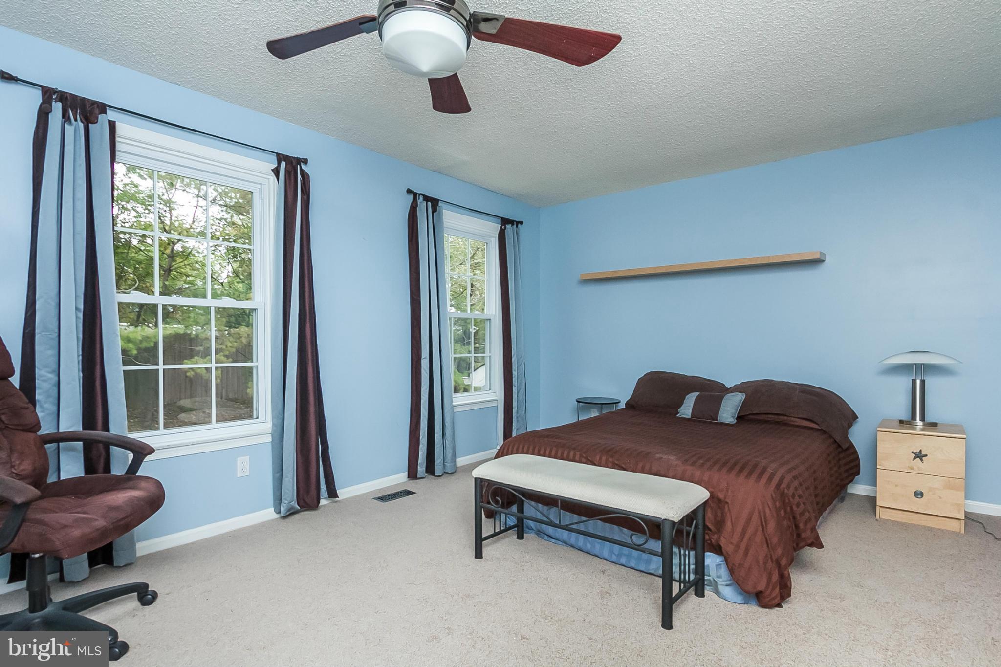 HUNT RIDGE - Residential