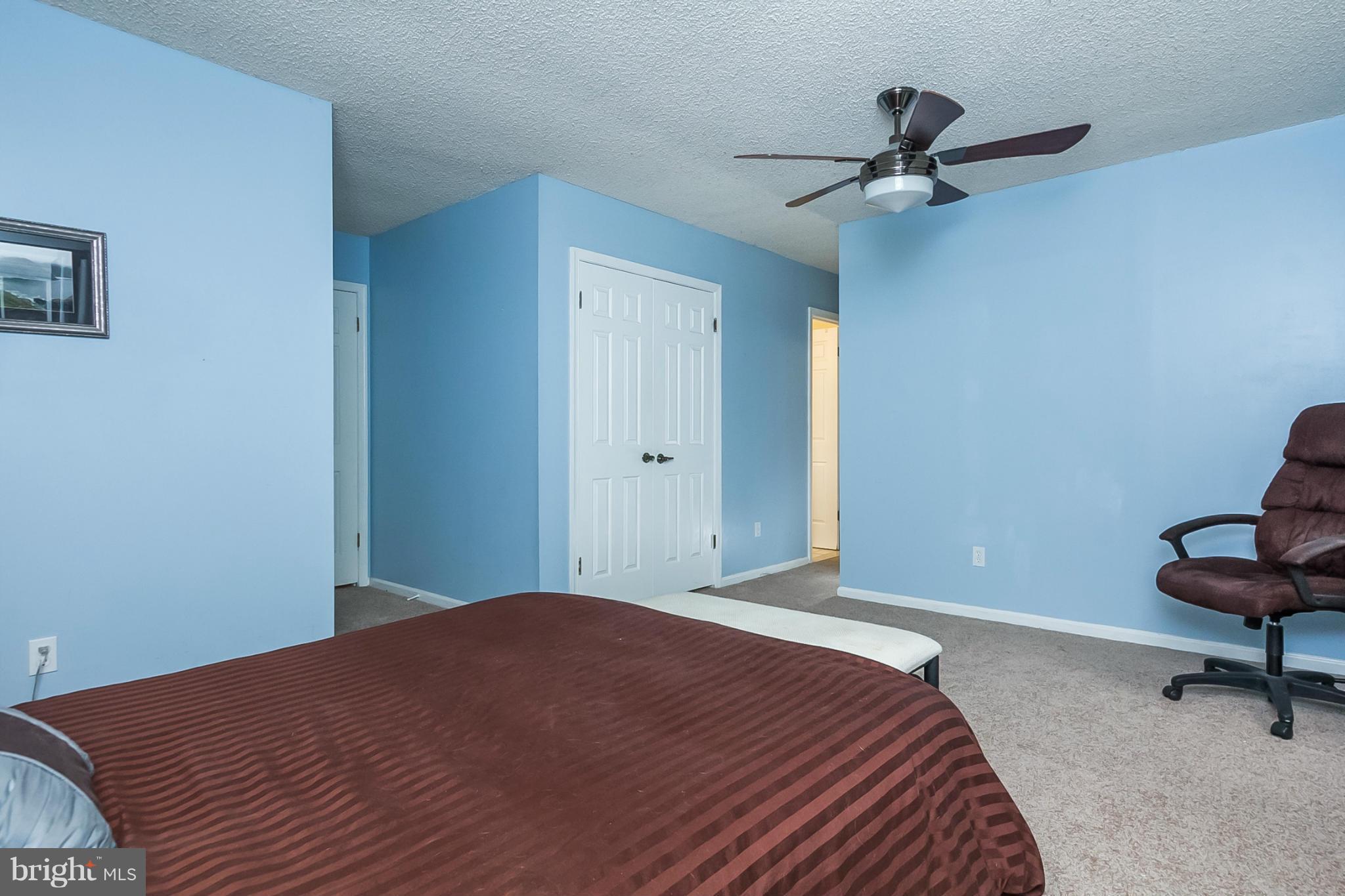 HUNT RIDGE - Residential