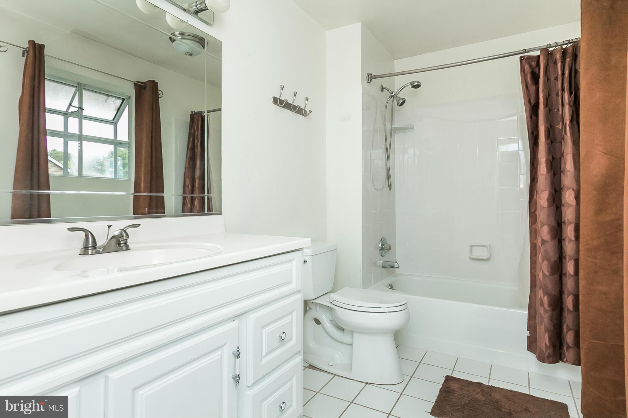 HUNT RIDGE - Residential