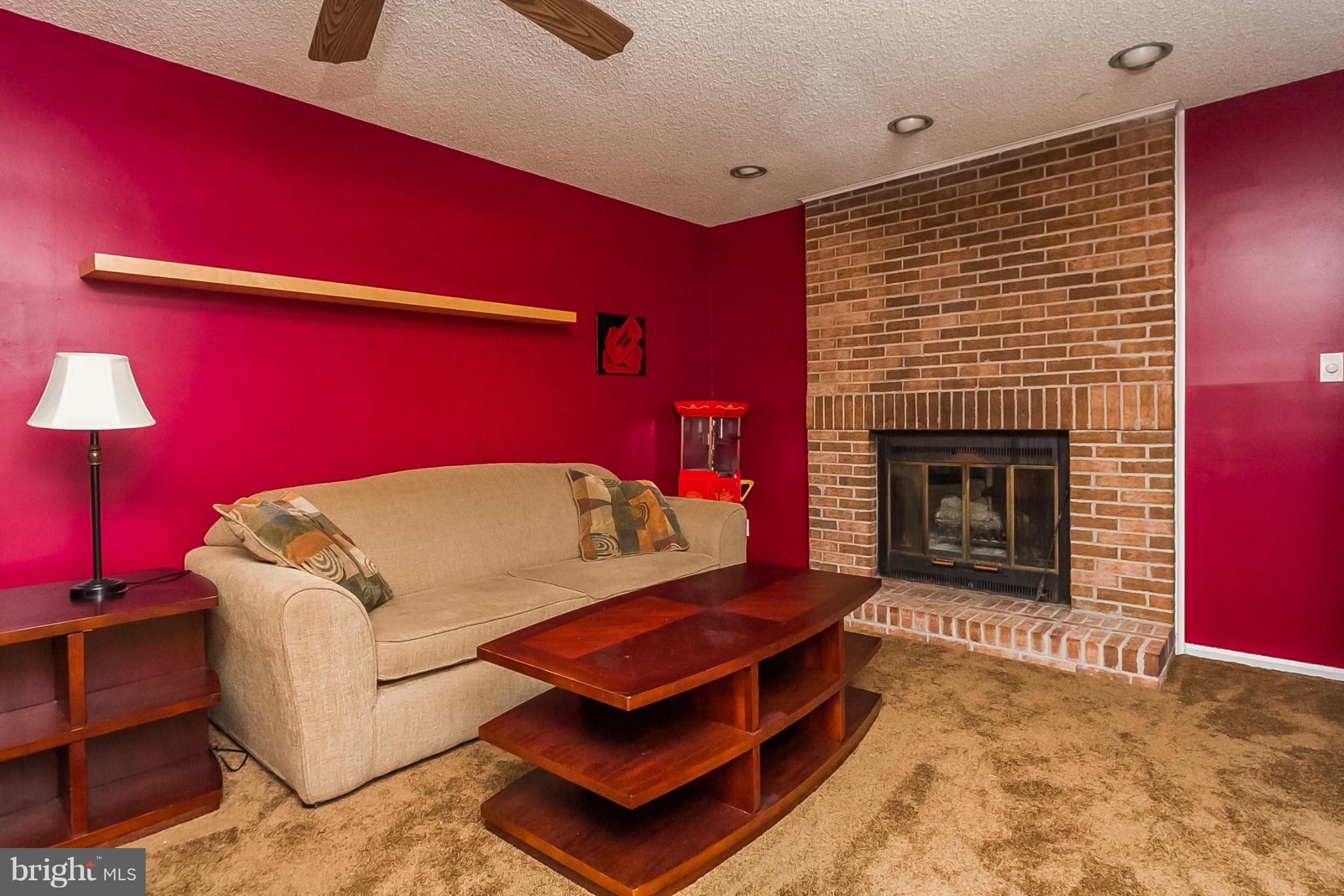 HUNT RIDGE - Residential