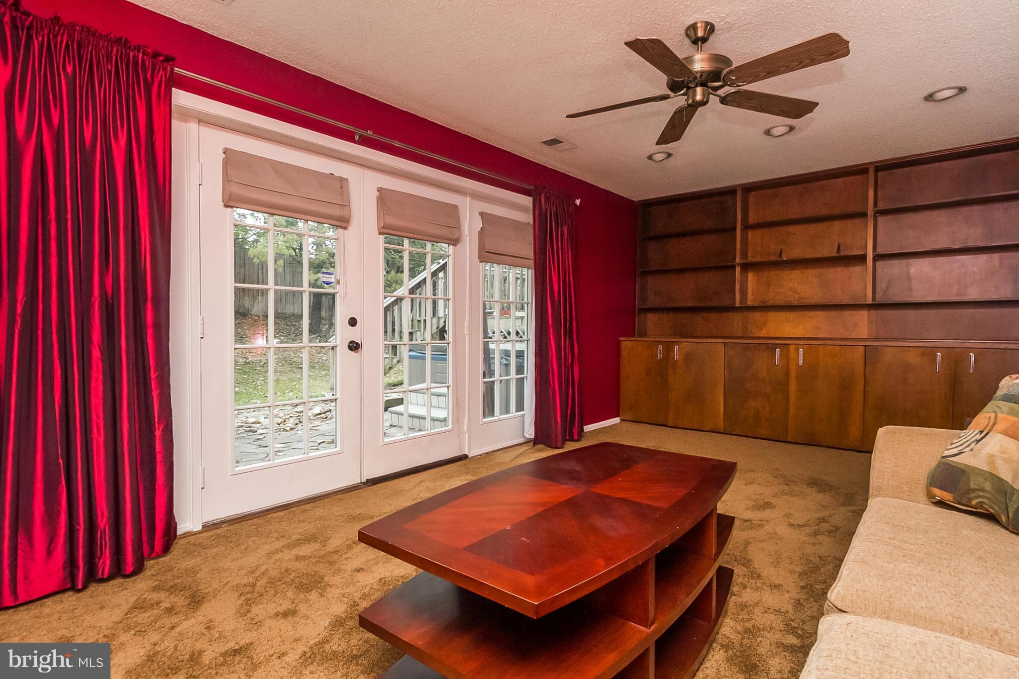 HUNT RIDGE - Residential