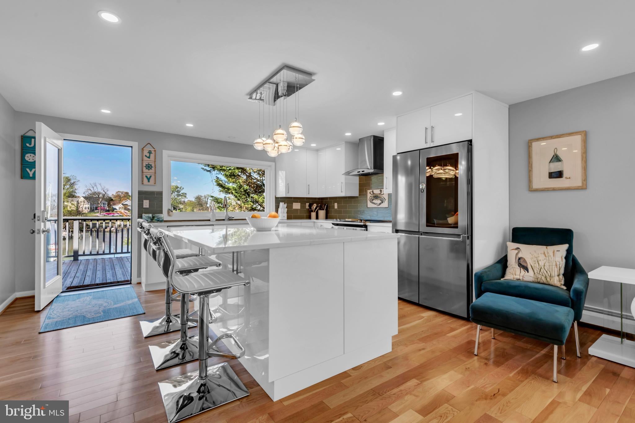 376 ALAMEDA PARKWAY