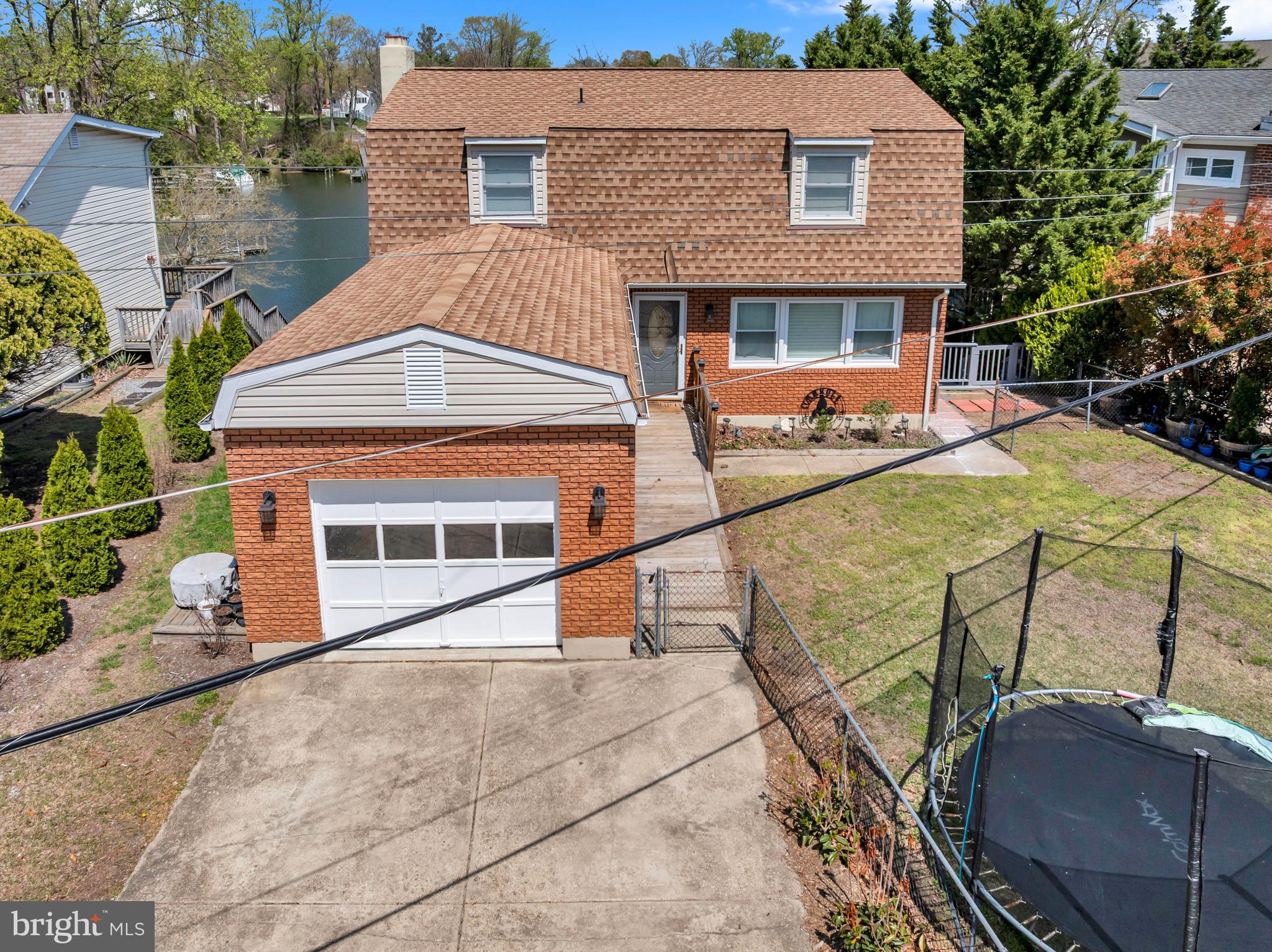 376 ALAMEDA PARKWAY