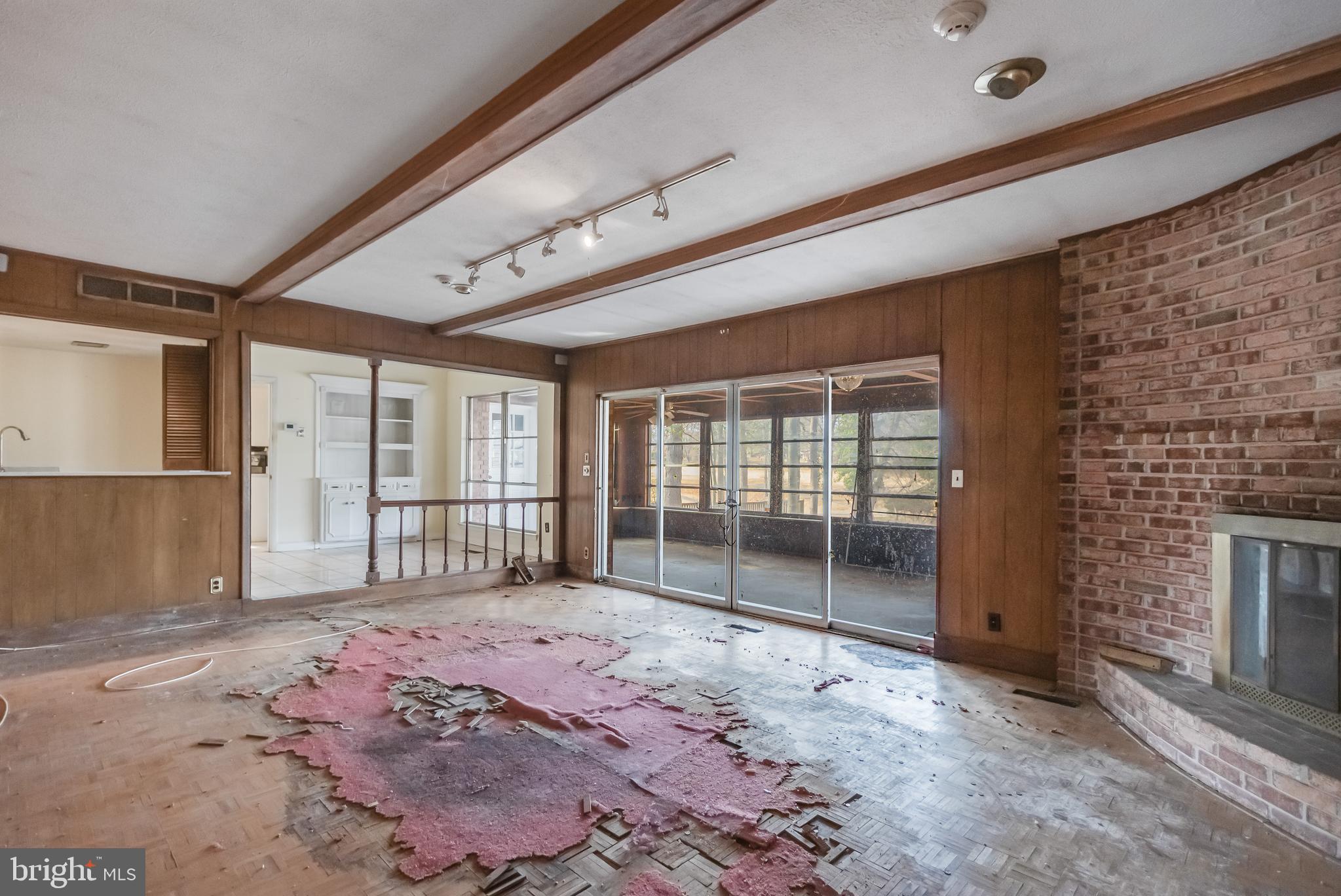 TANTALLON ON THE POTOMAC - Residential