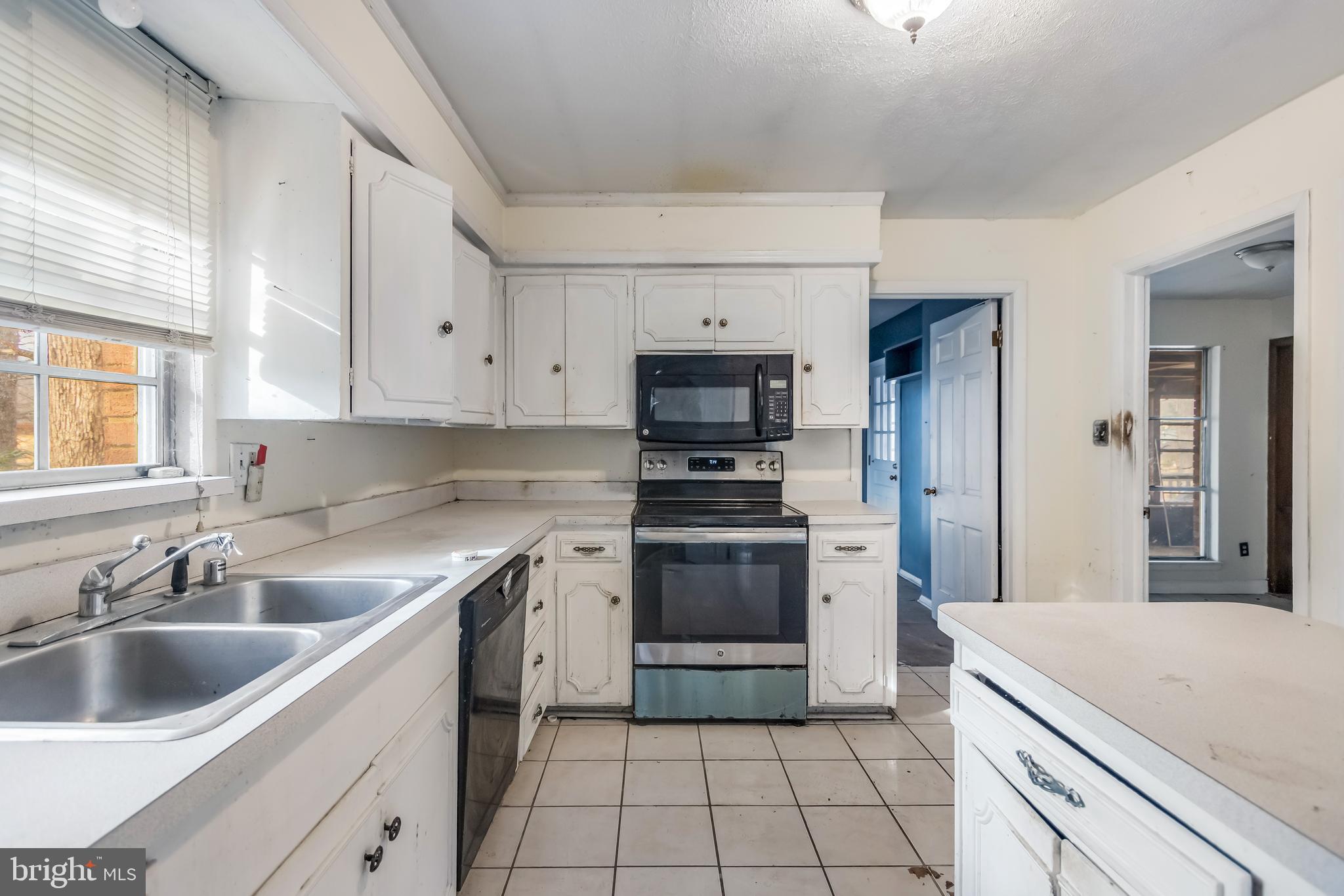 TANTALLON ON THE POTOMAC - Residential