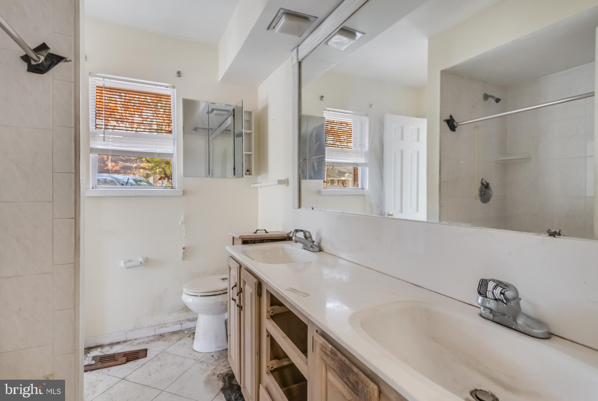 TANTALLON ON THE POTOMAC - Residential