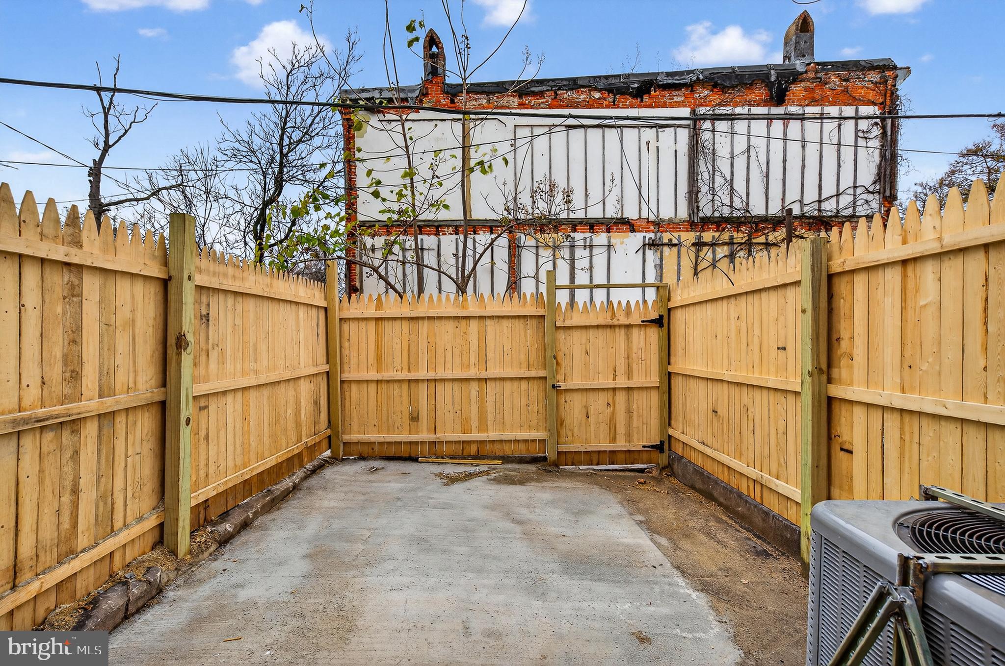 CARROLLTON RIDGE - Residential