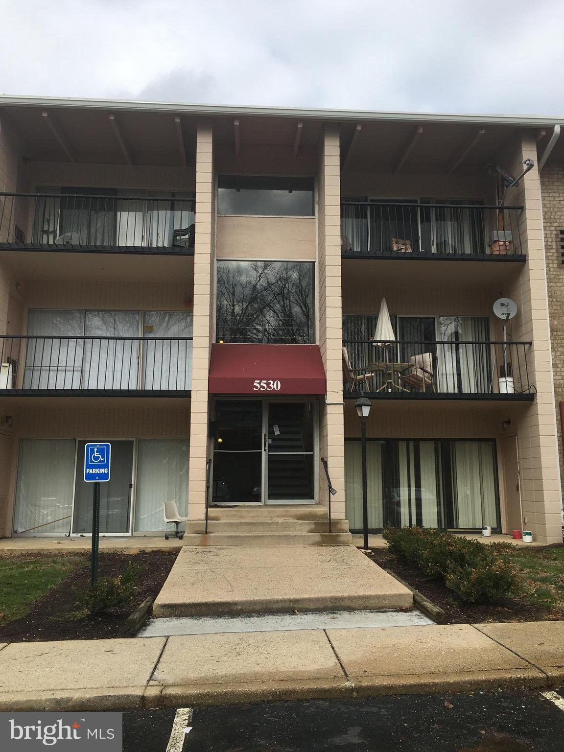 FRENCHMANS CREEK - Residential Lease