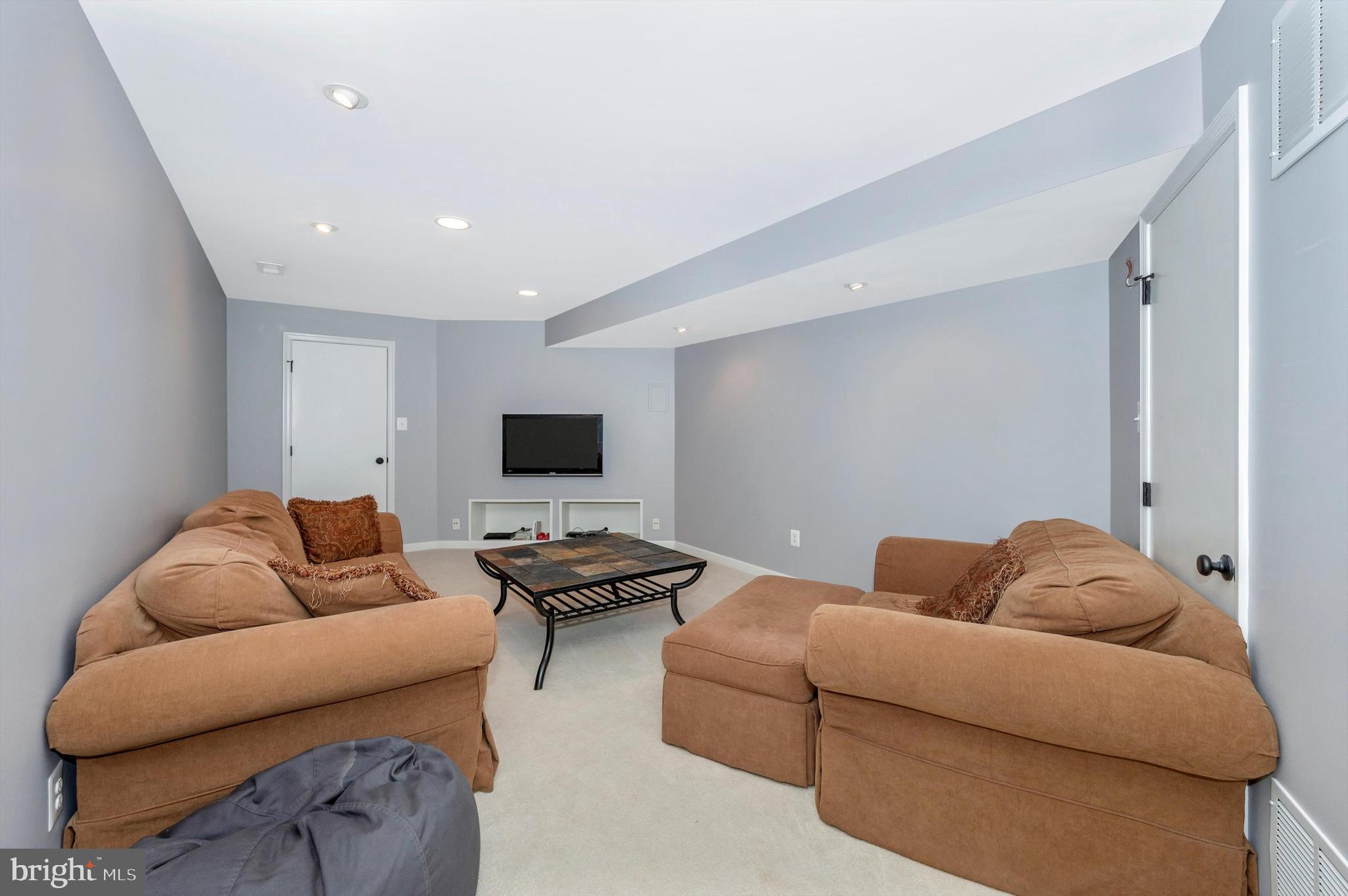 SPRING RIDGE - Residential