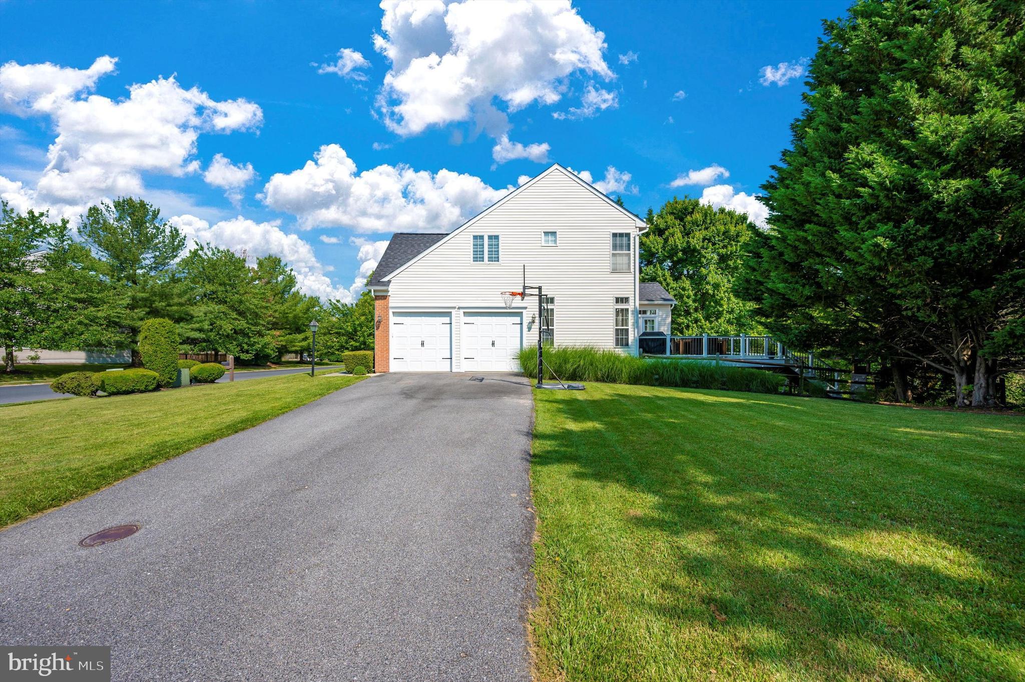 SPRING RIDGE - Residential