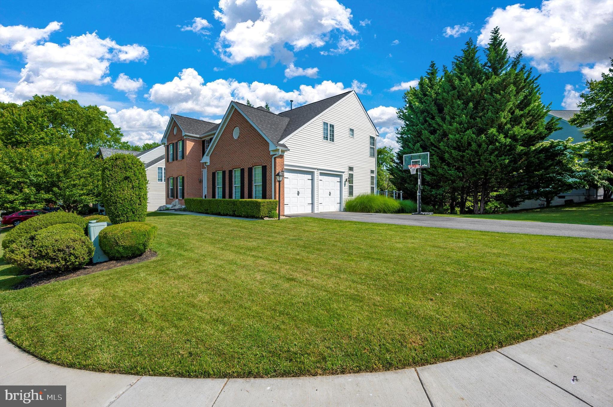 SPRING RIDGE - Residential