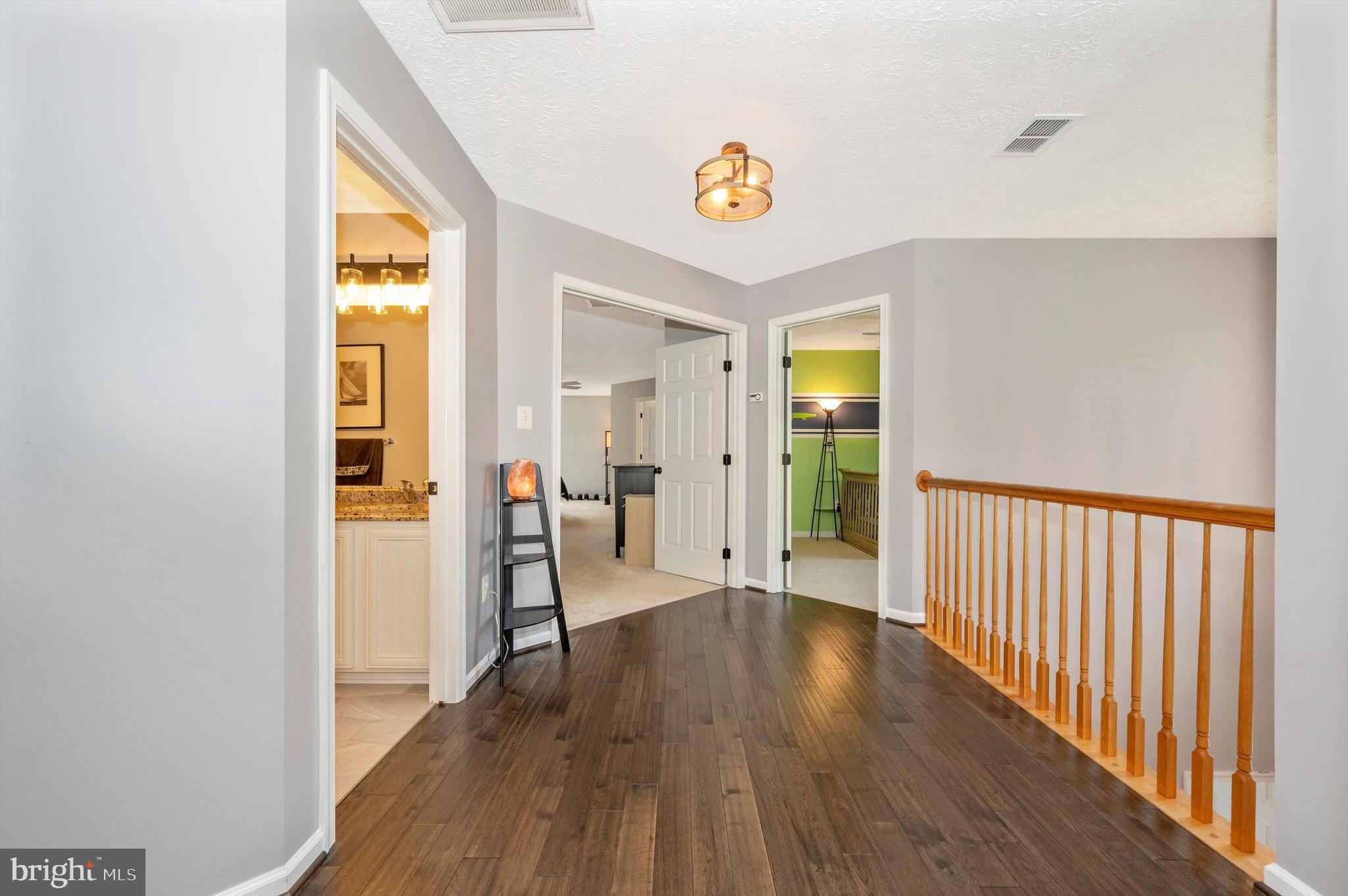 SPRING RIDGE - Residential