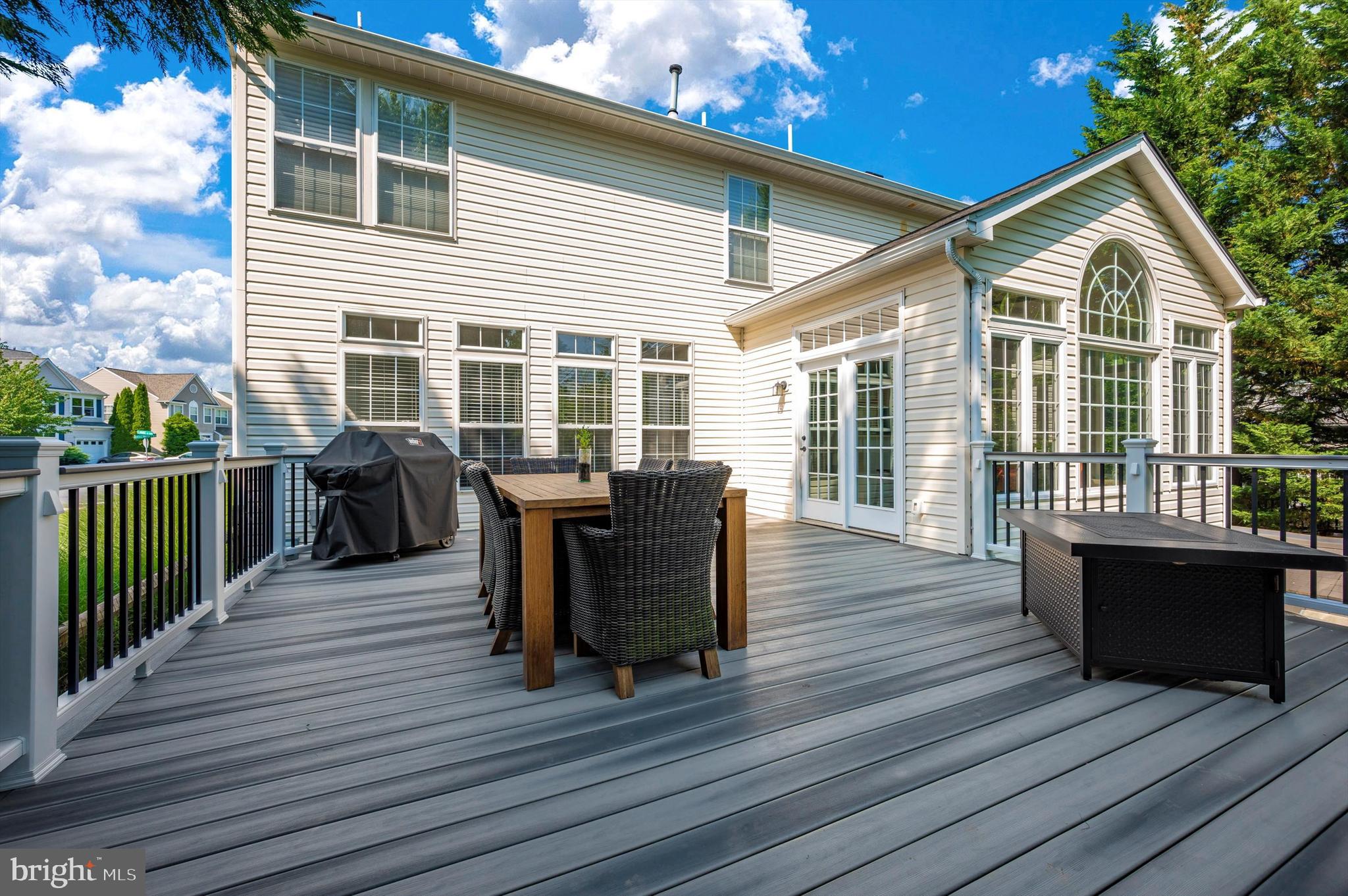 SPRING RIDGE - Residential