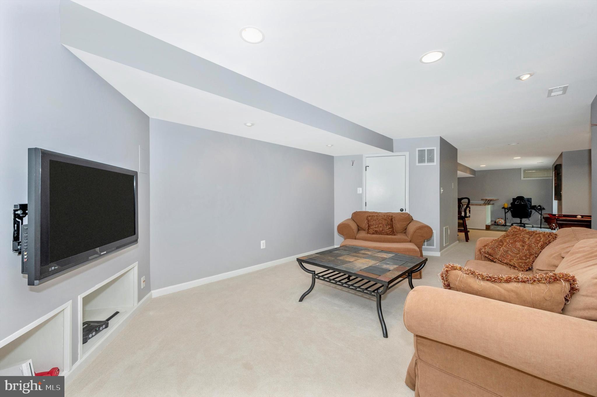 SPRING RIDGE - Residential