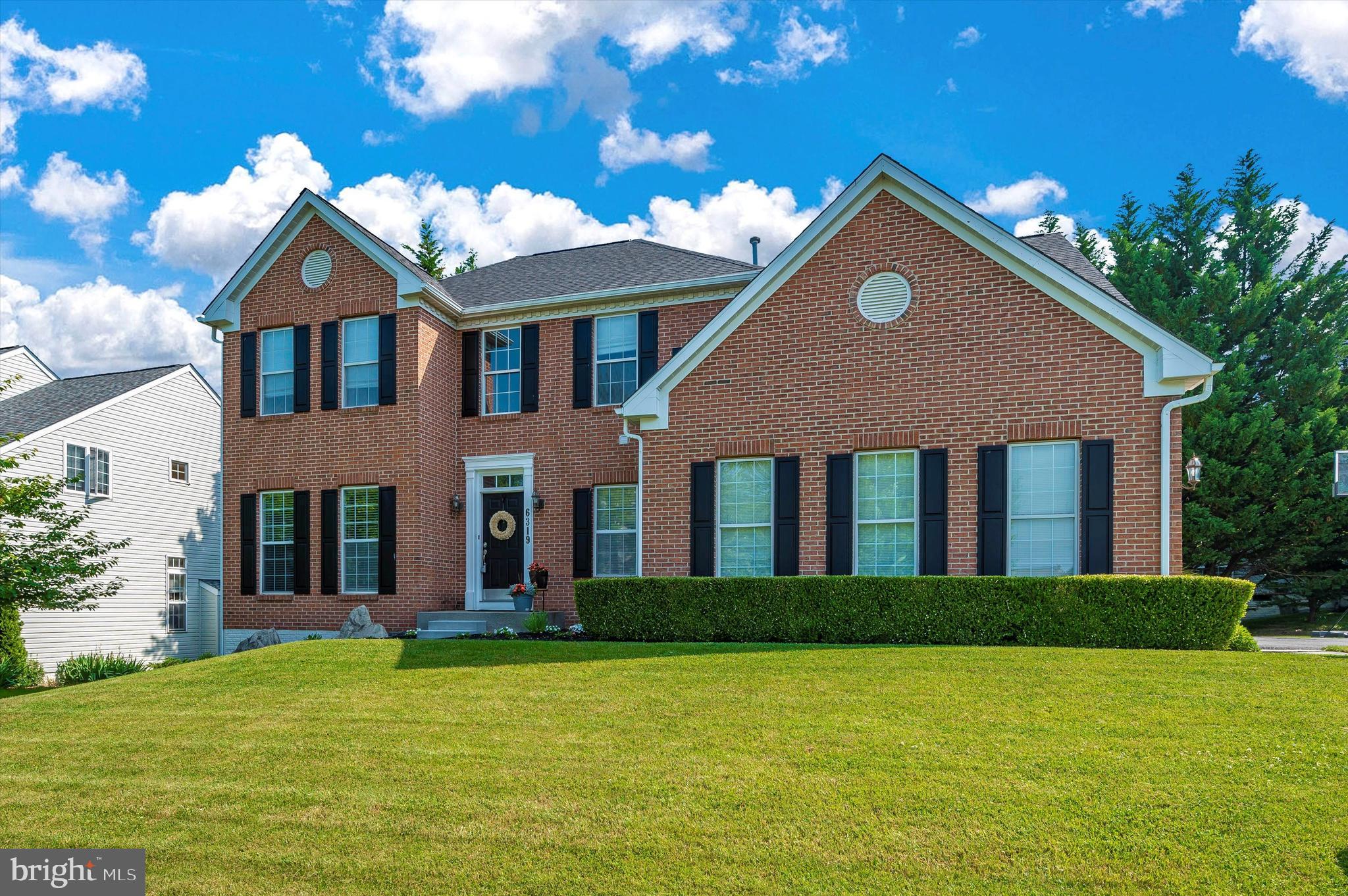 SPRING RIDGE - Residential