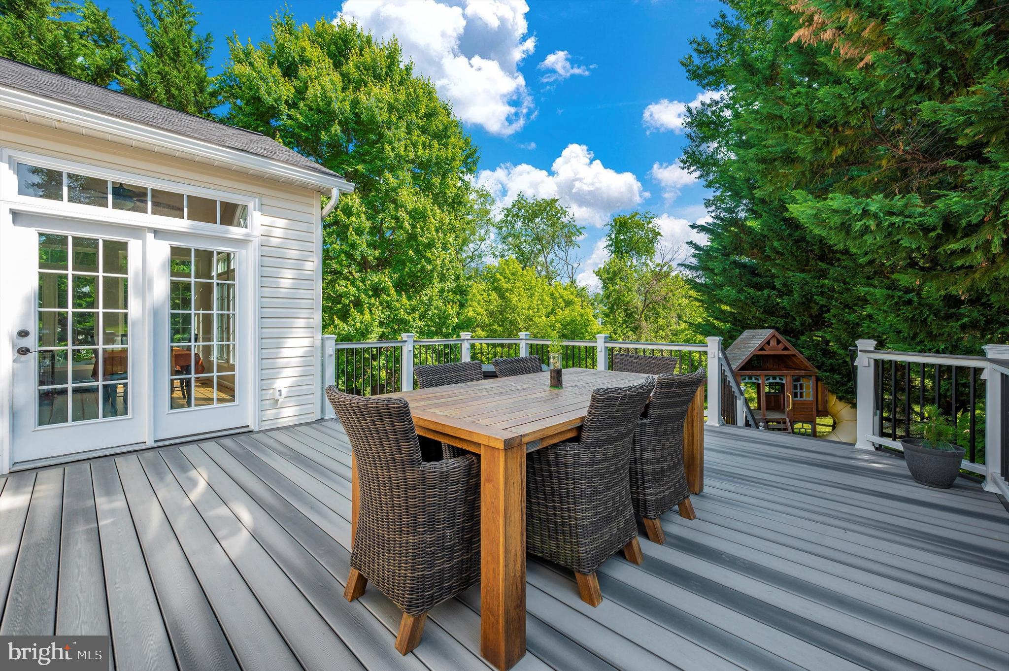 SPRING RIDGE - Residential