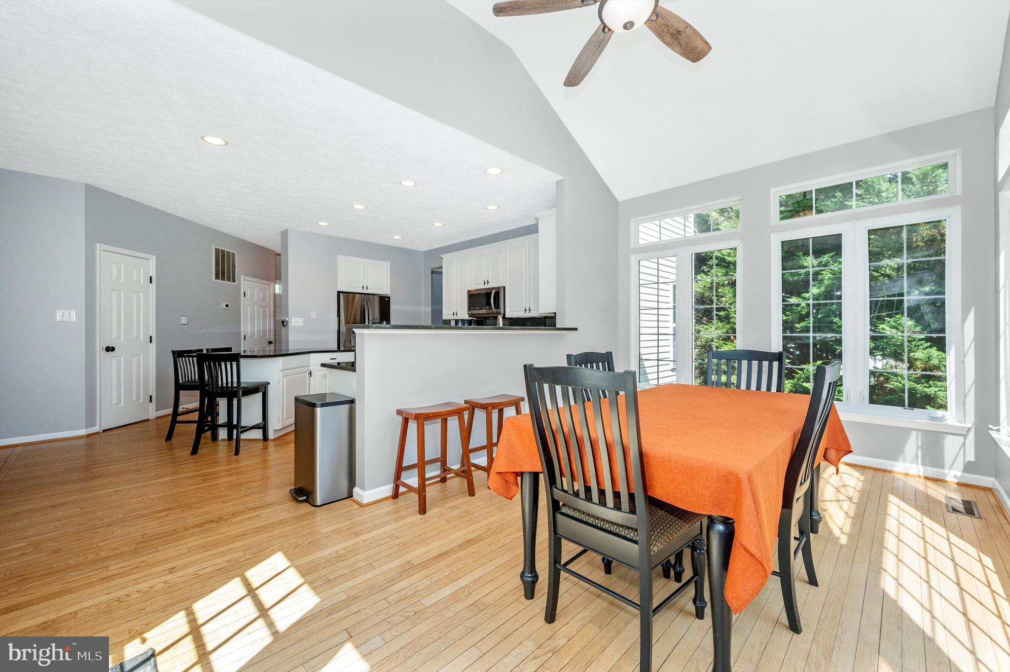 SPRING RIDGE - Residential