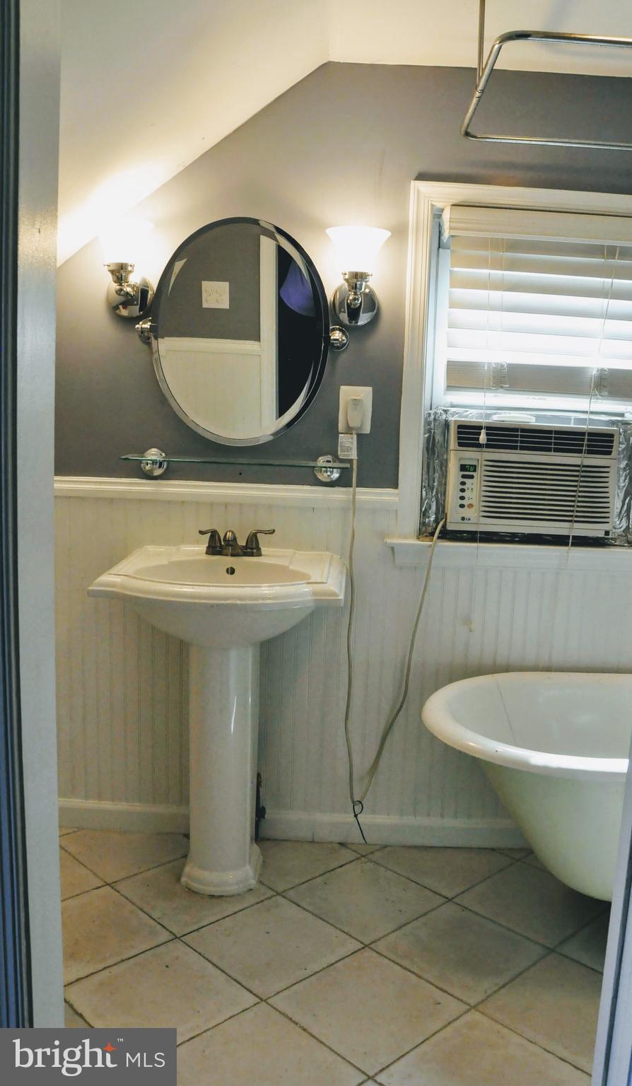 DOUGLAS PARK - Residential Lease