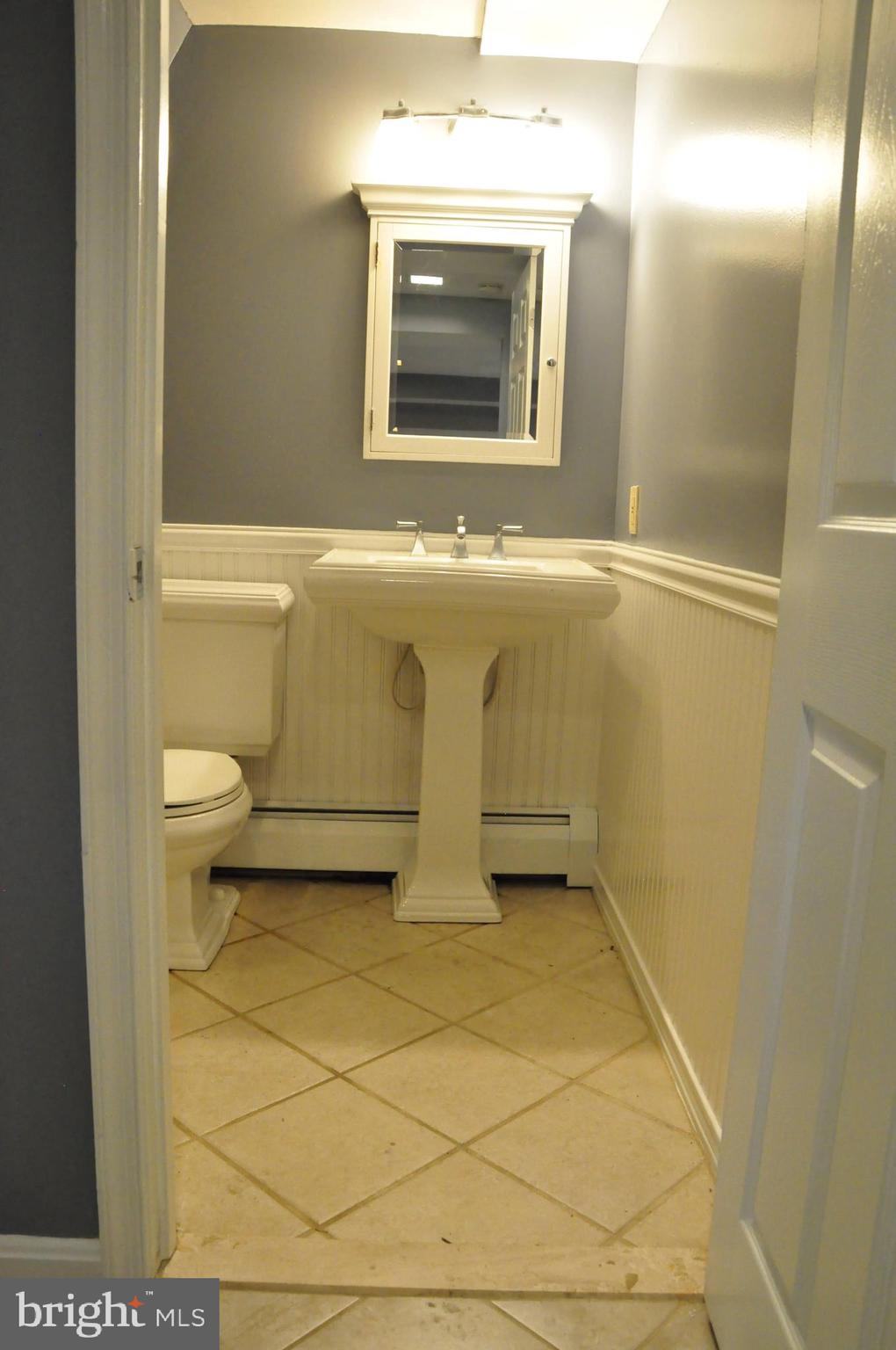 DOUGLAS PARK - Residential Lease