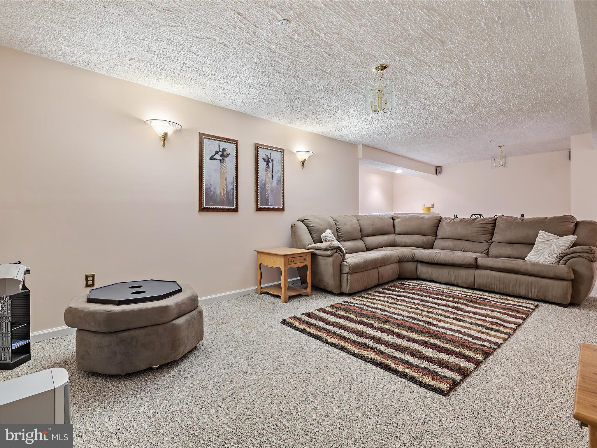 TINKERS CREEK ESTATES - Residential