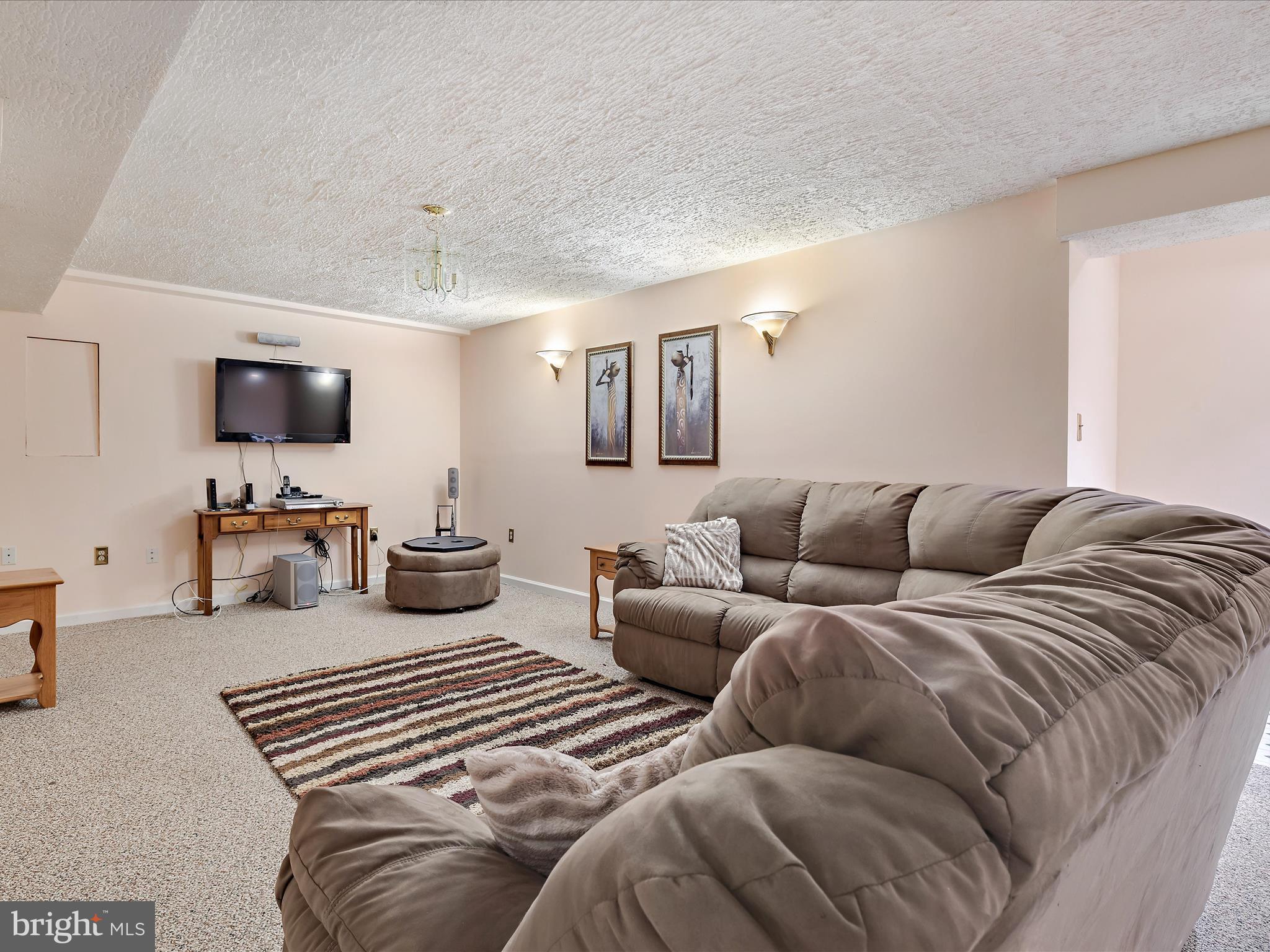 TINKERS CREEK ESTATES - Residential