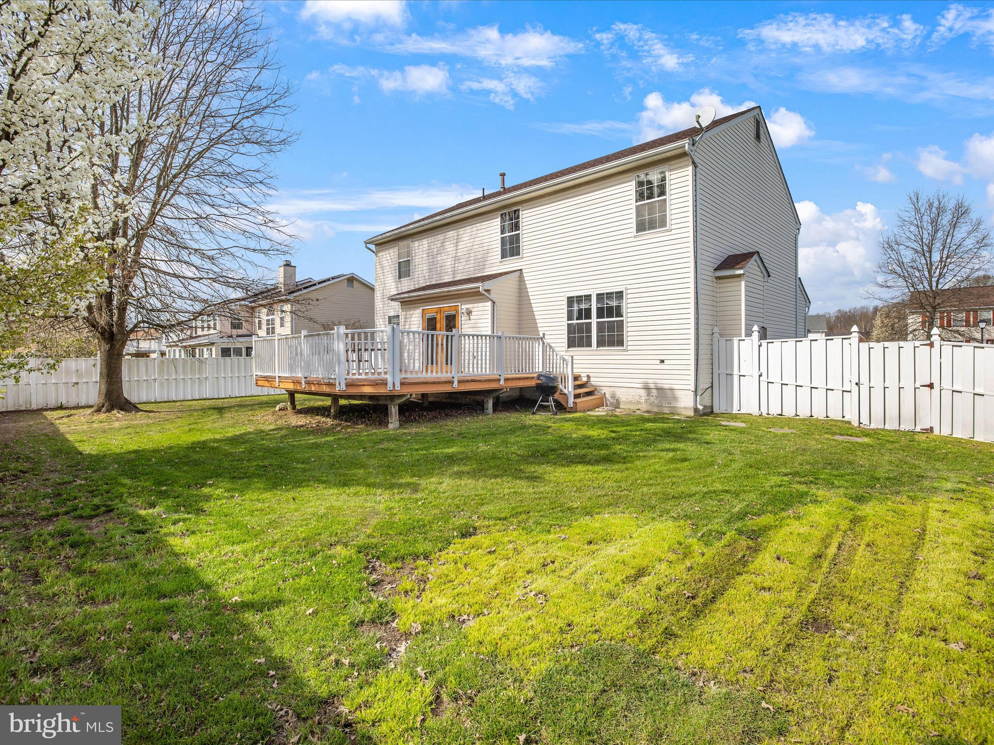 TINKERS CREEK ESTATES - Residential