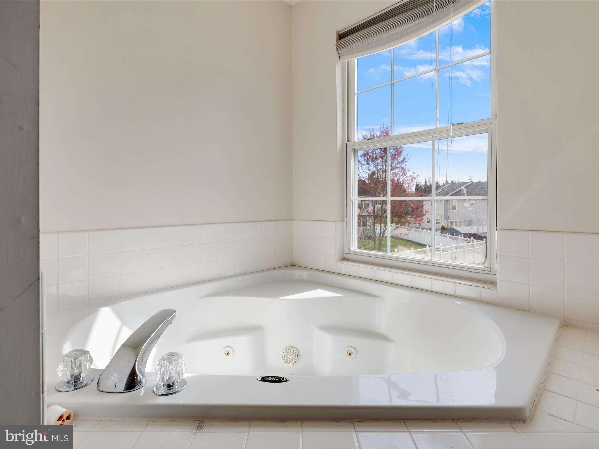 TINKERS CREEK ESTATES - Residential