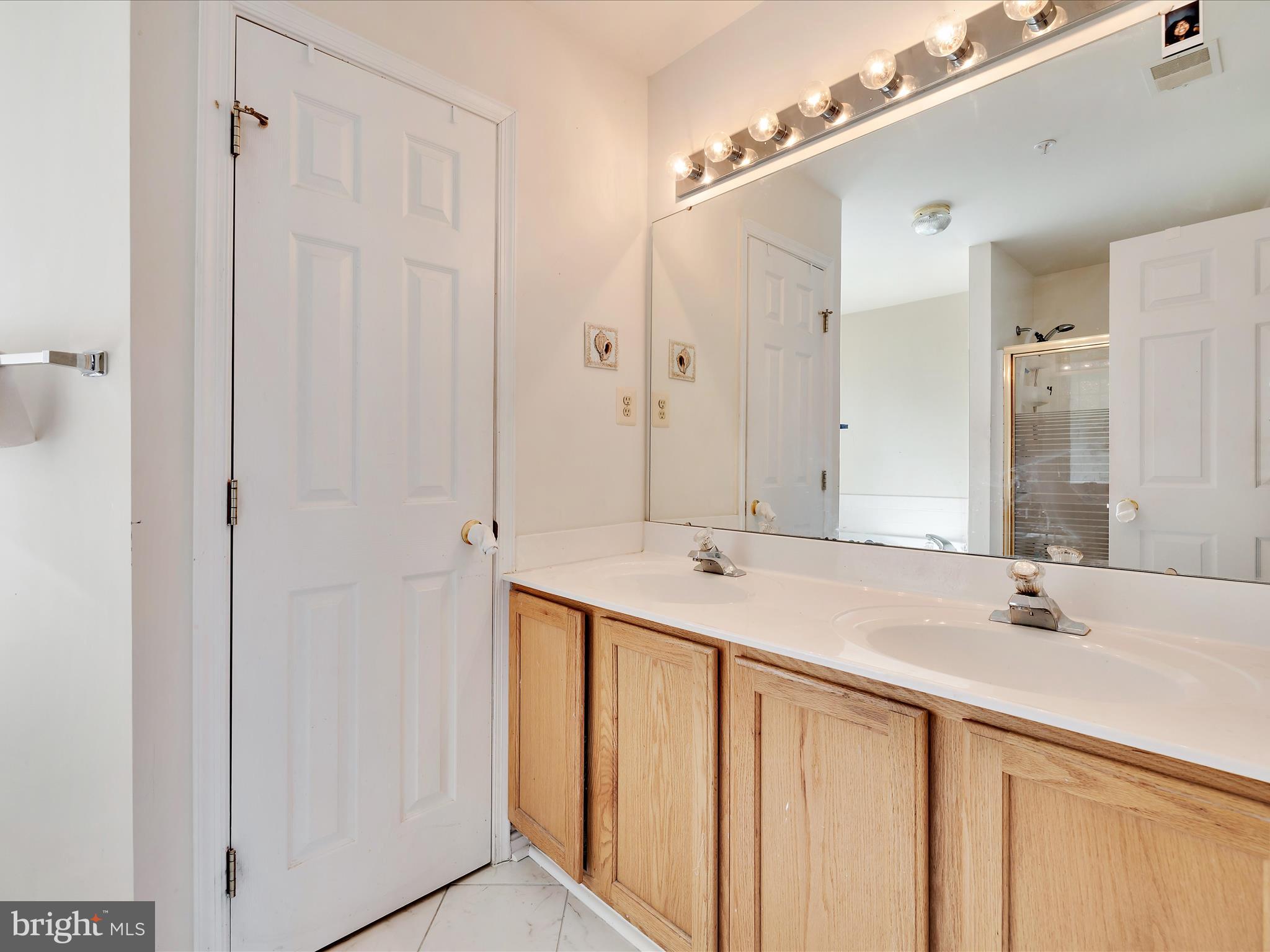 TINKERS CREEK ESTATES - Residential