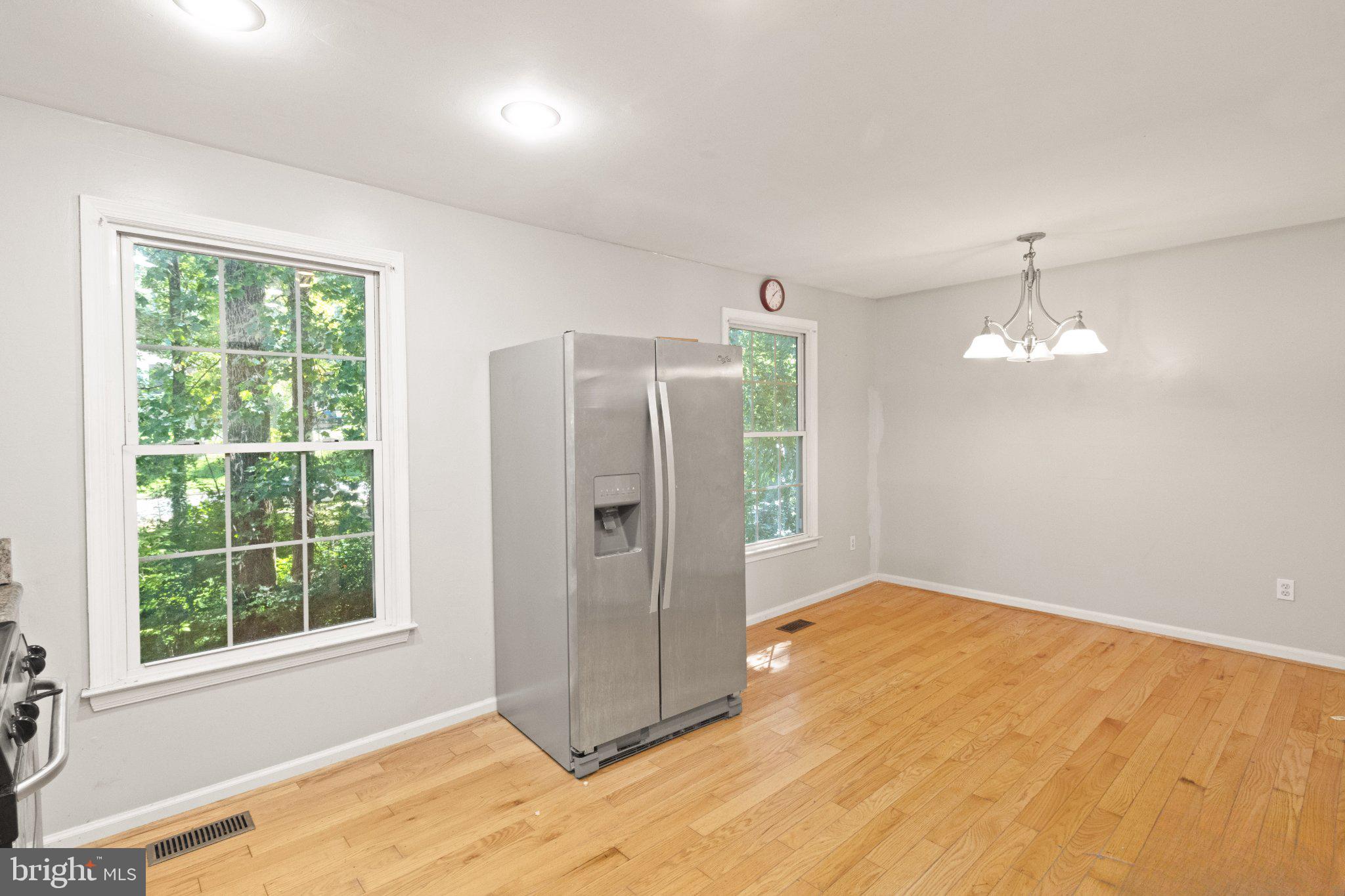 9438 CLOVERDALE COURT