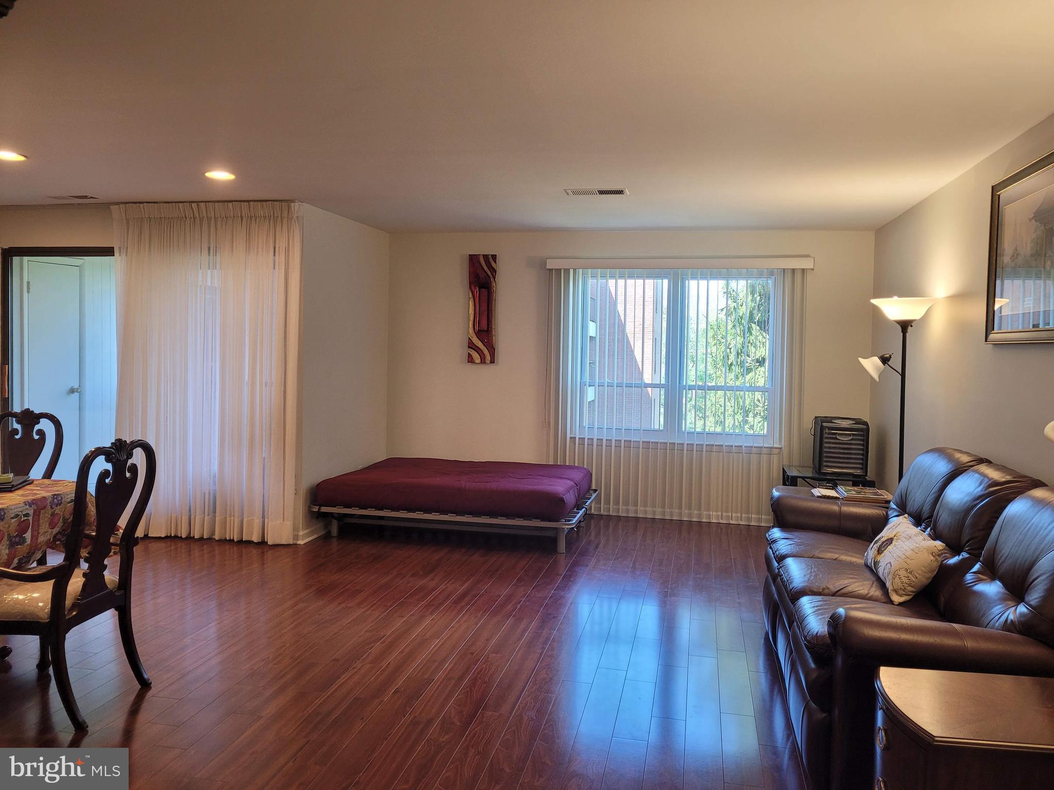 UPPER PARK HEIGHTS - Residential