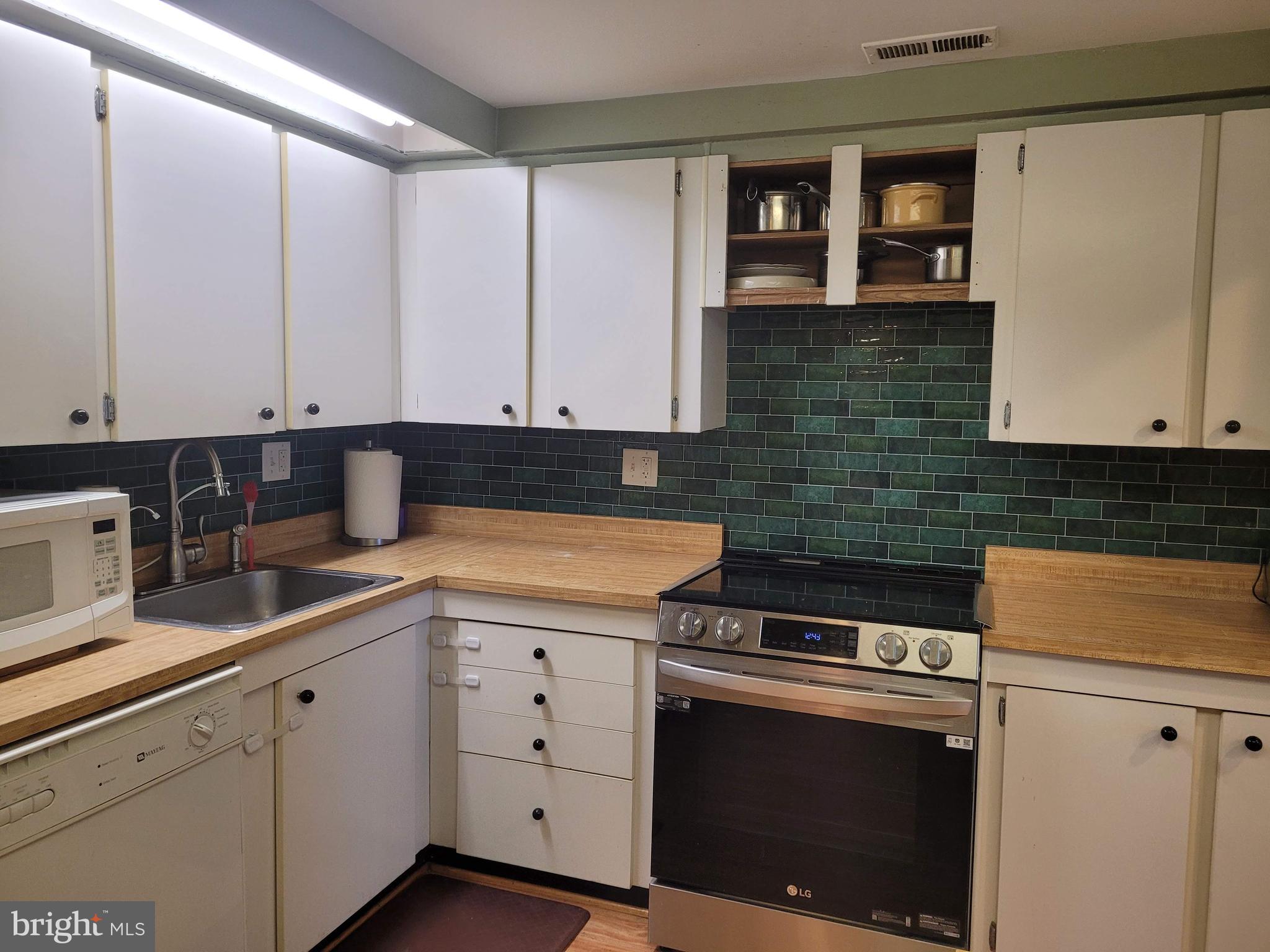 UPPER PARK HEIGHTS - Residential