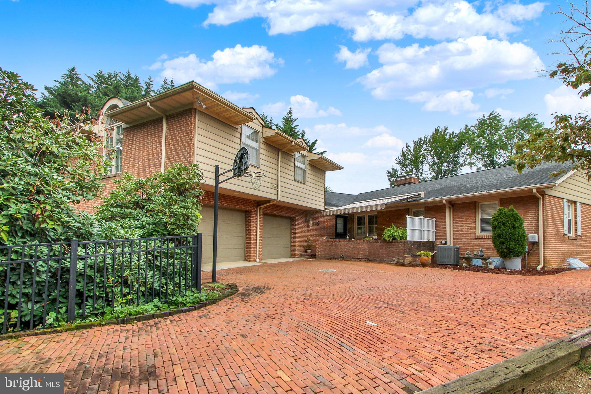 315 MARY AVENUE