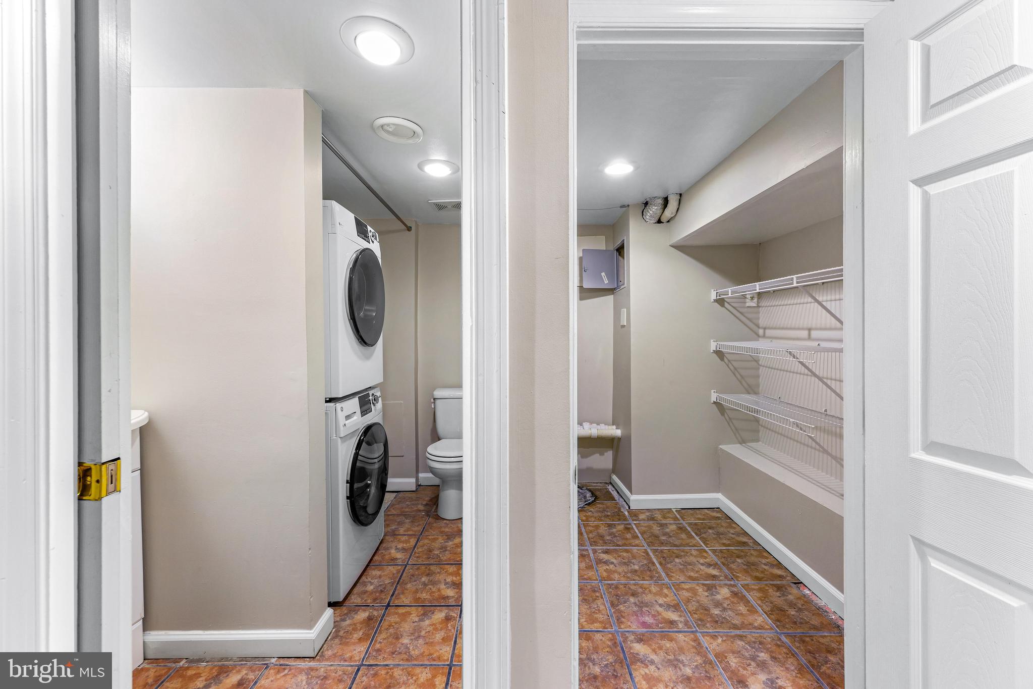 LOCUST POINT - Residential