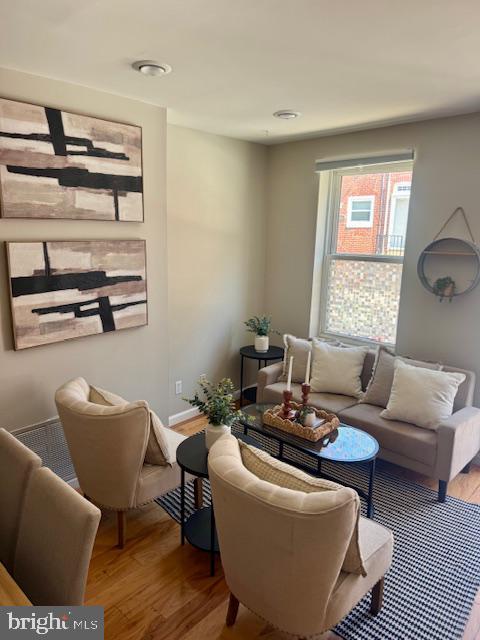 LOCUST POINT - Residential