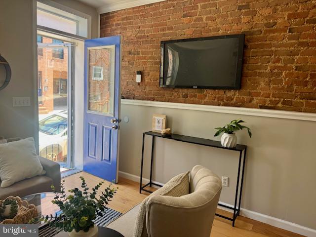 LOCUST POINT - Residential