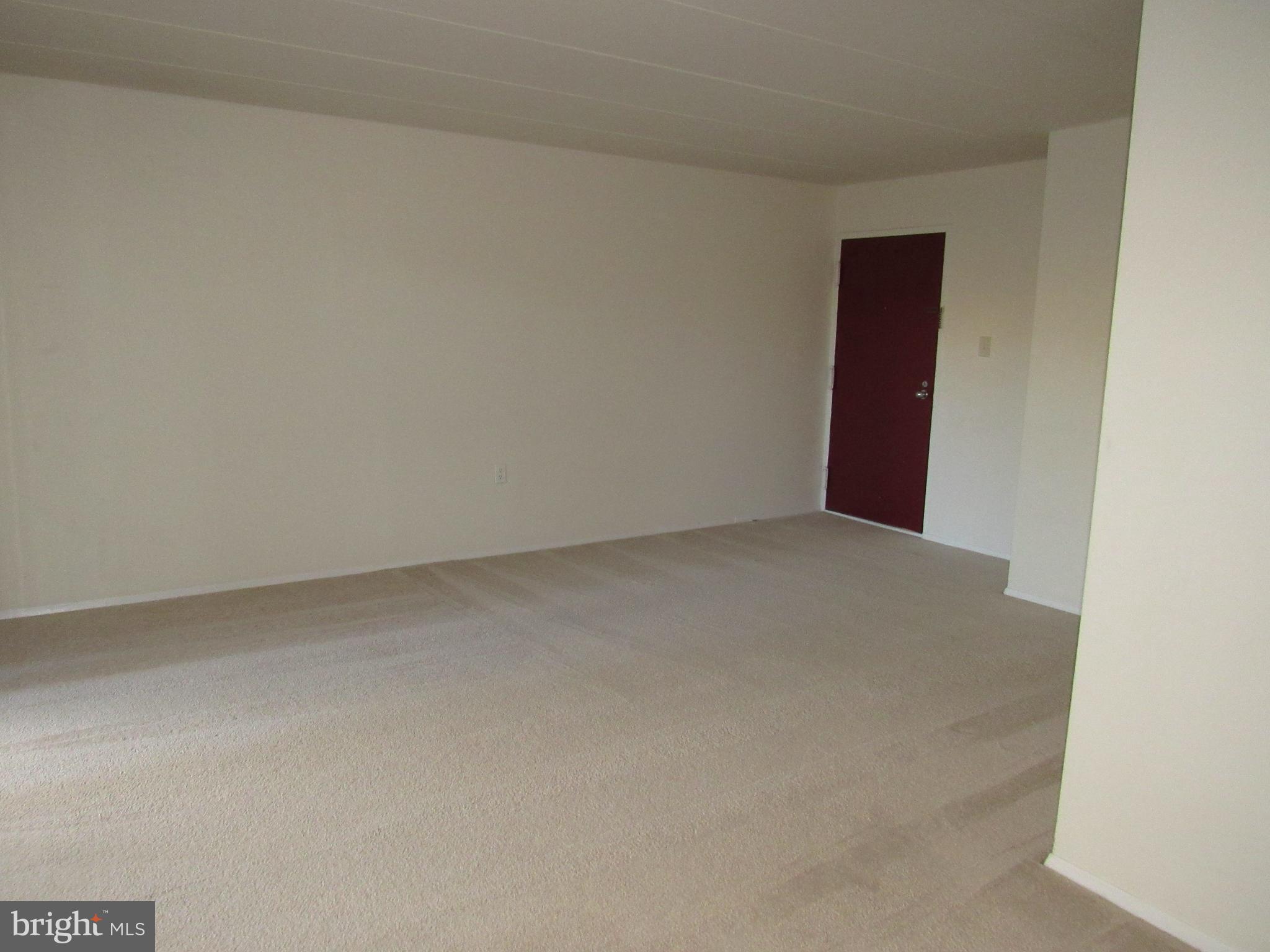 125 CLUBHOUSE DRIVE H SW 5