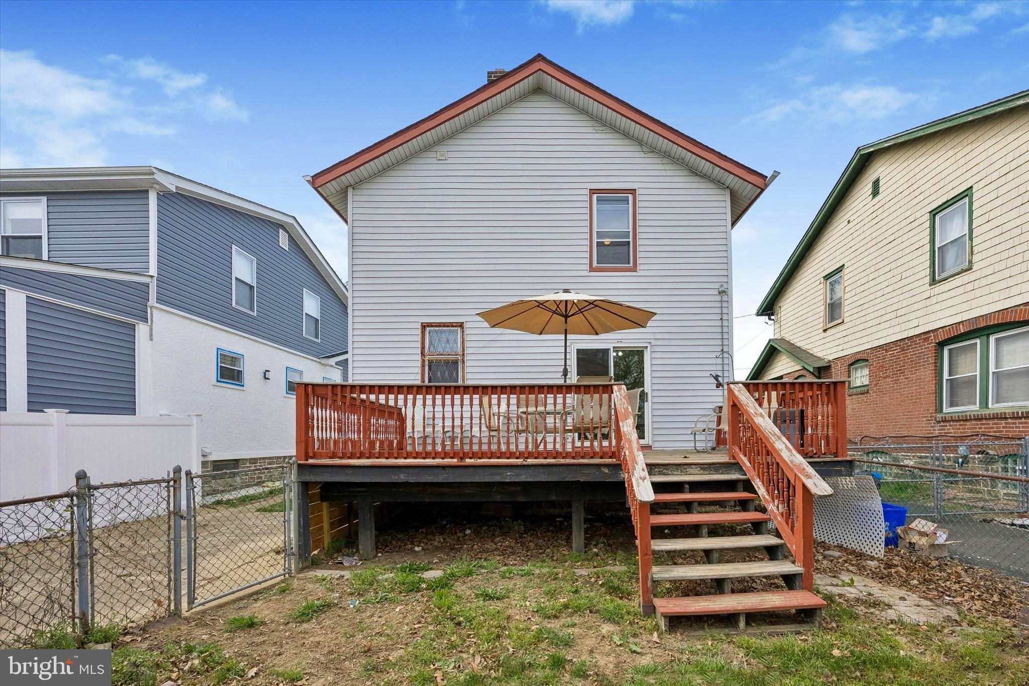 FOX CHASE - Residential