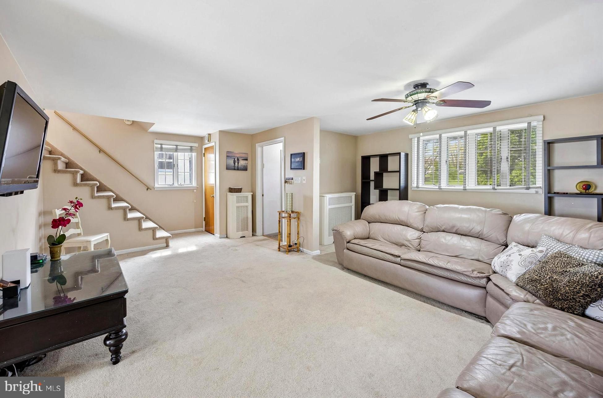 FOX CHASE - Residential