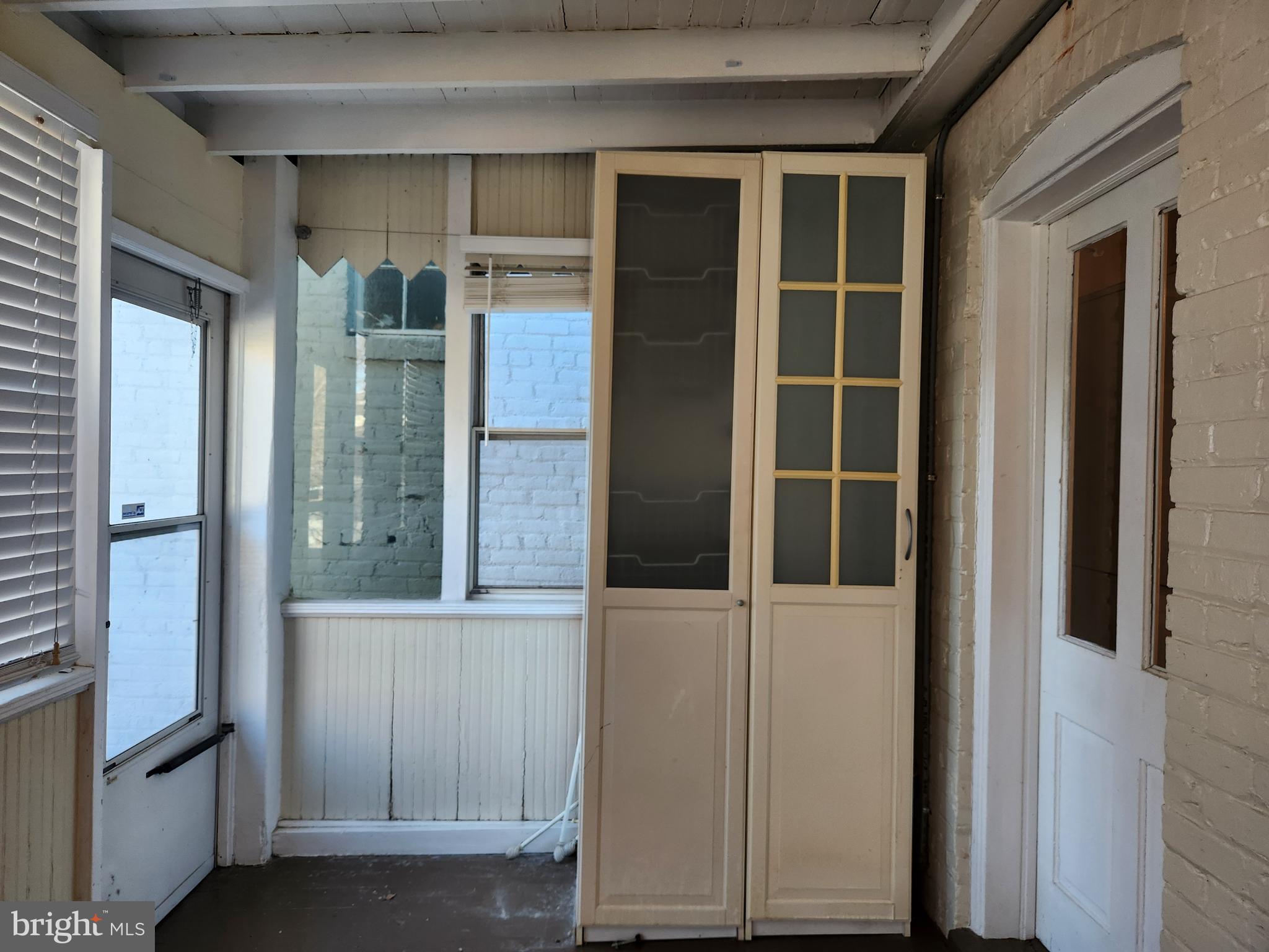 HISTORIC  DOWNTOWN FREDERICKSBURG - Residential Lease