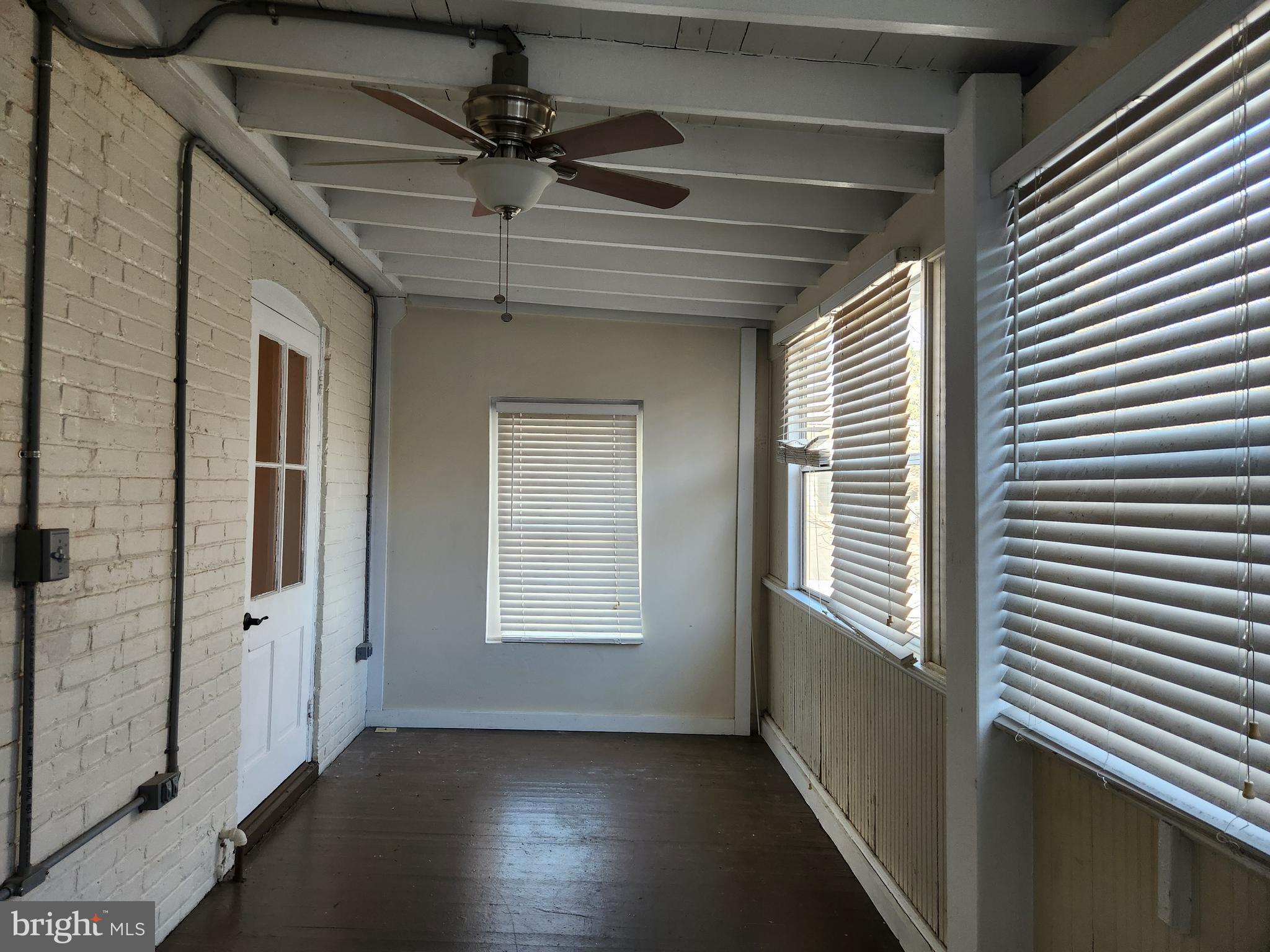 HISTORIC  DOWNTOWN FREDERICKSBURG - Residential Lease